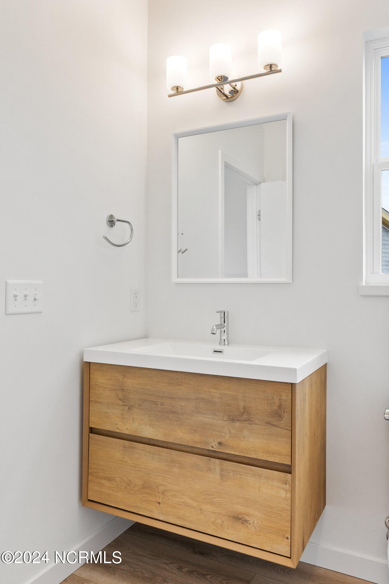 117 Hidden Cove Place