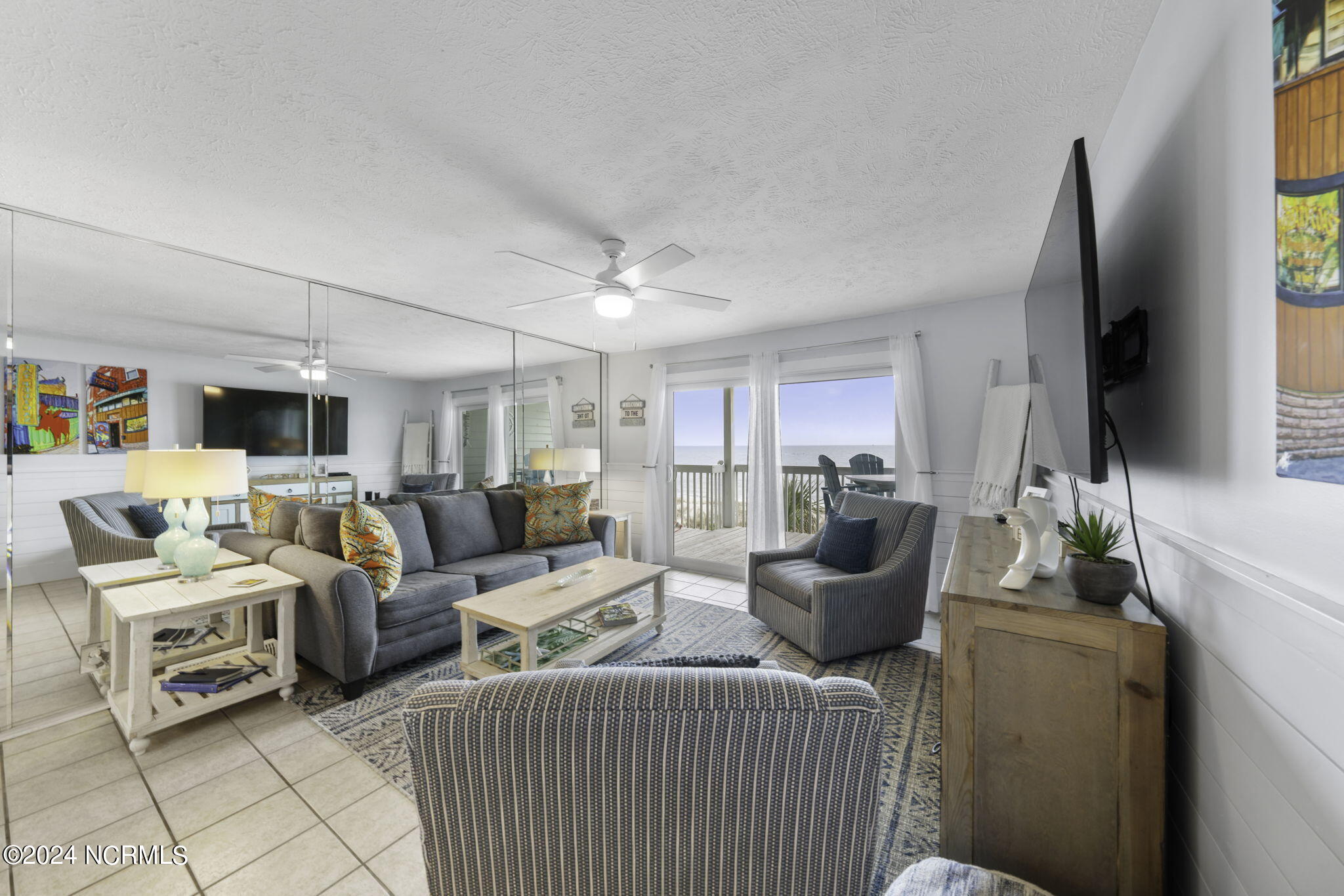 505 Pelican Court, 505