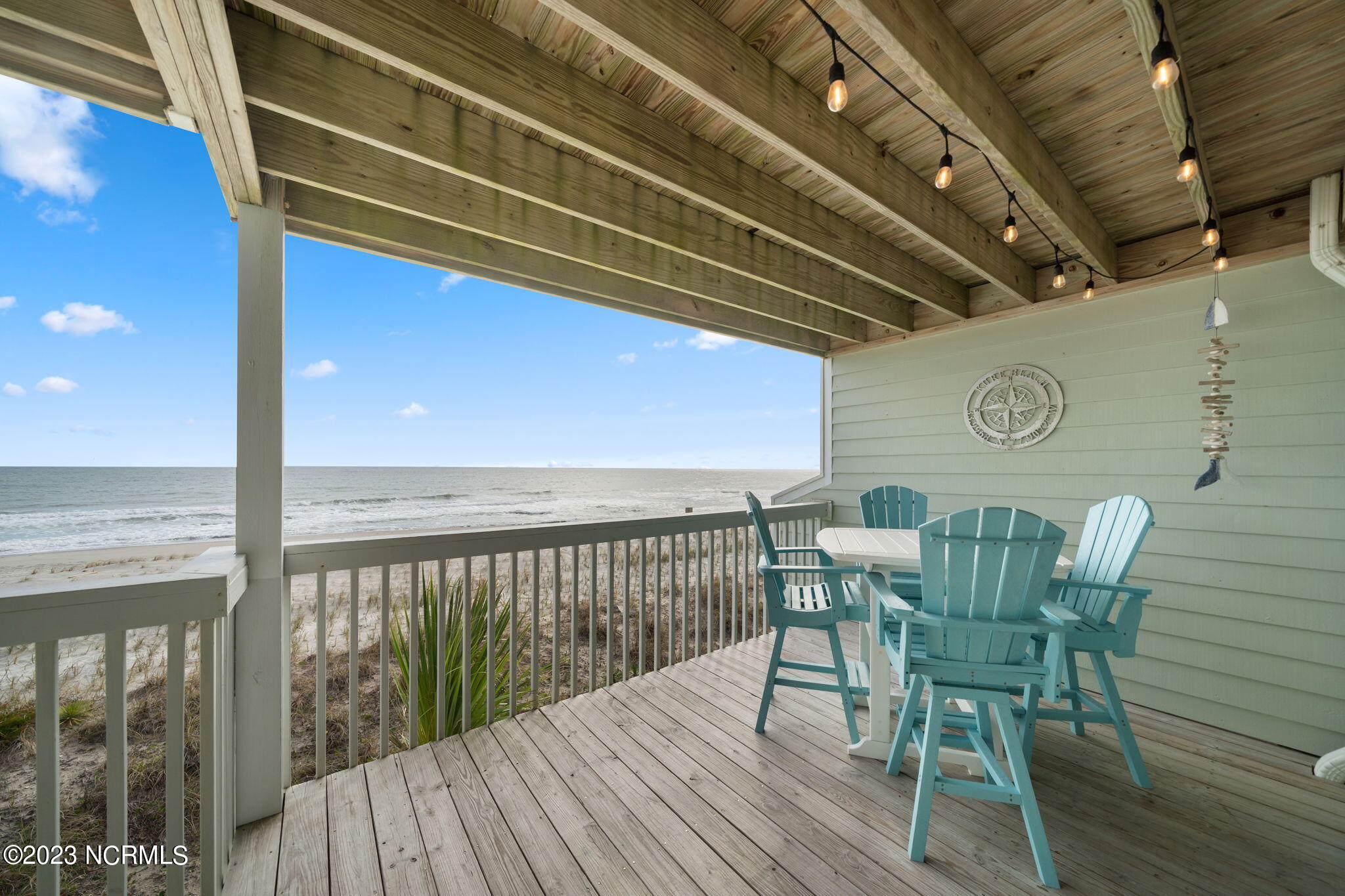 505 Pelican Court, 505