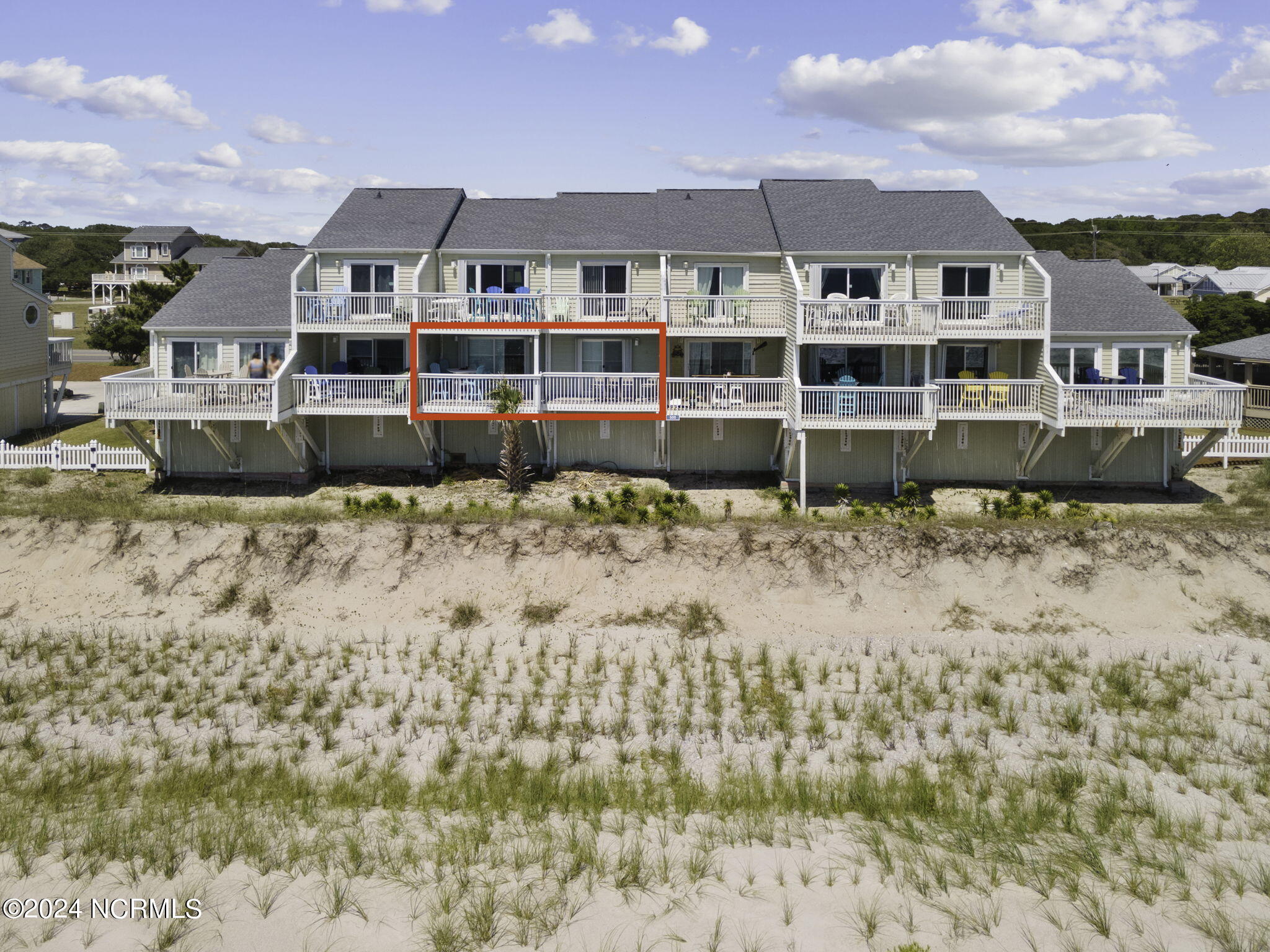 505 Pelican Court, 505