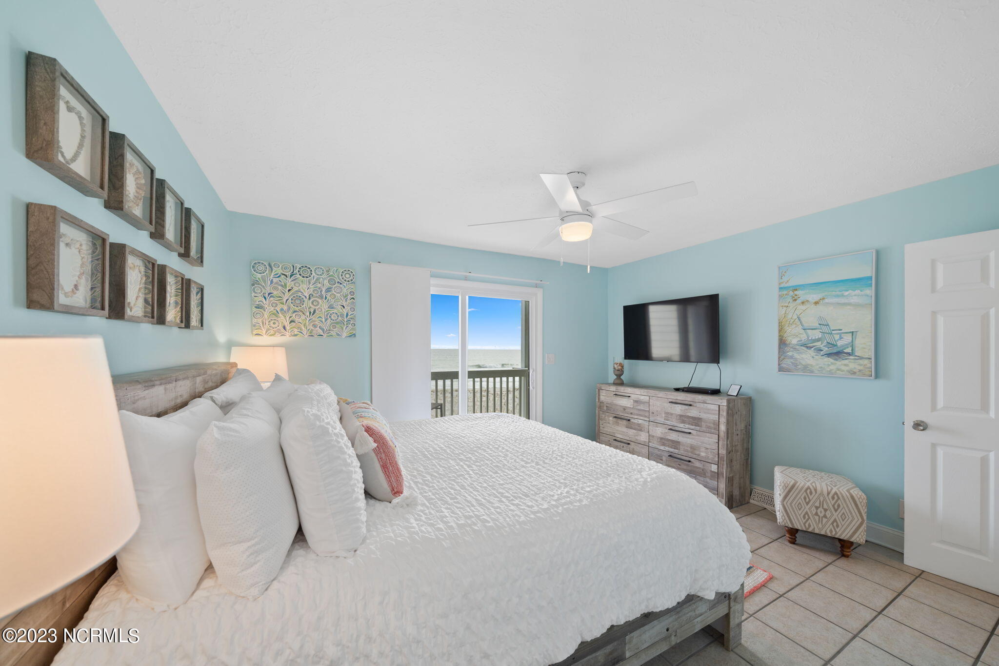 505 Pelican Court, 505