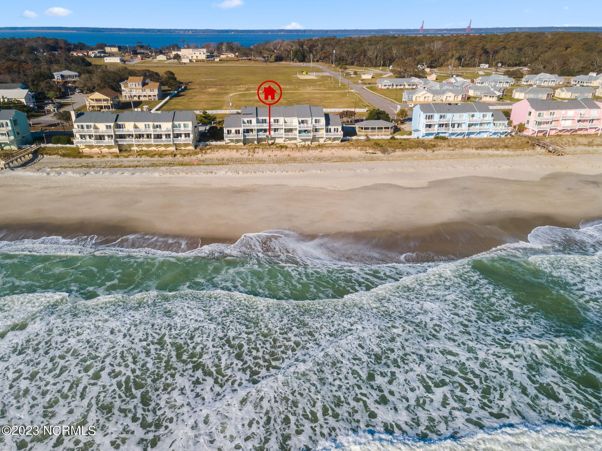 505 Pelican Court, 505