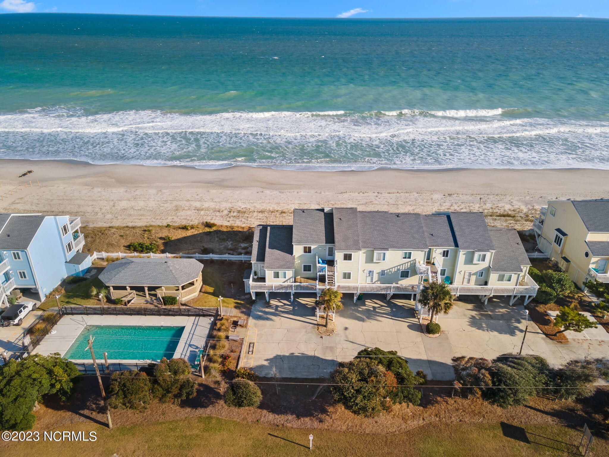 505 Pelican Court, 505