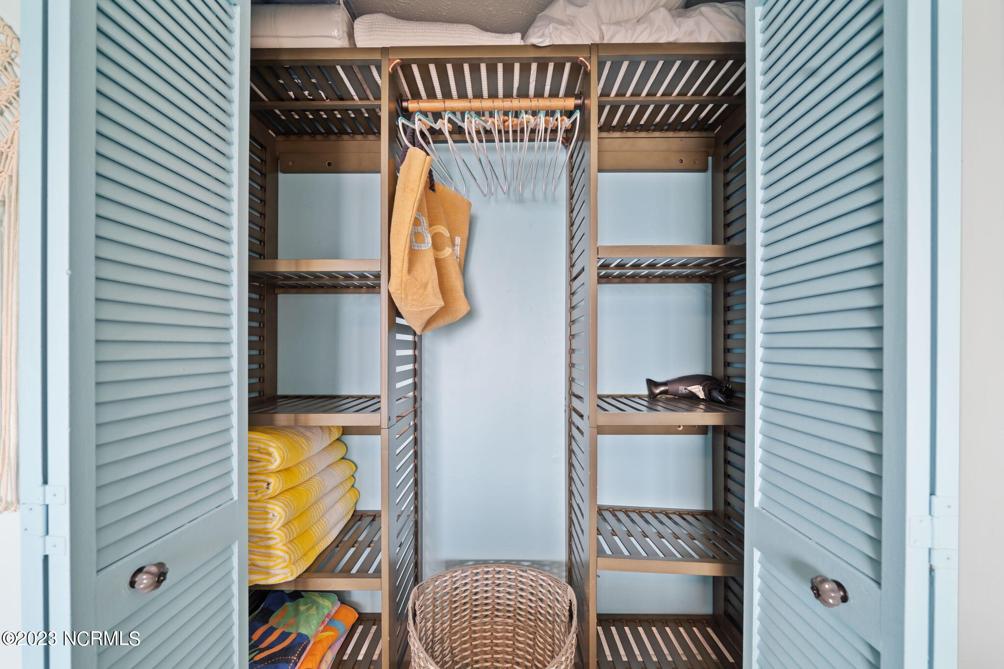 505 Pelican Court, 505