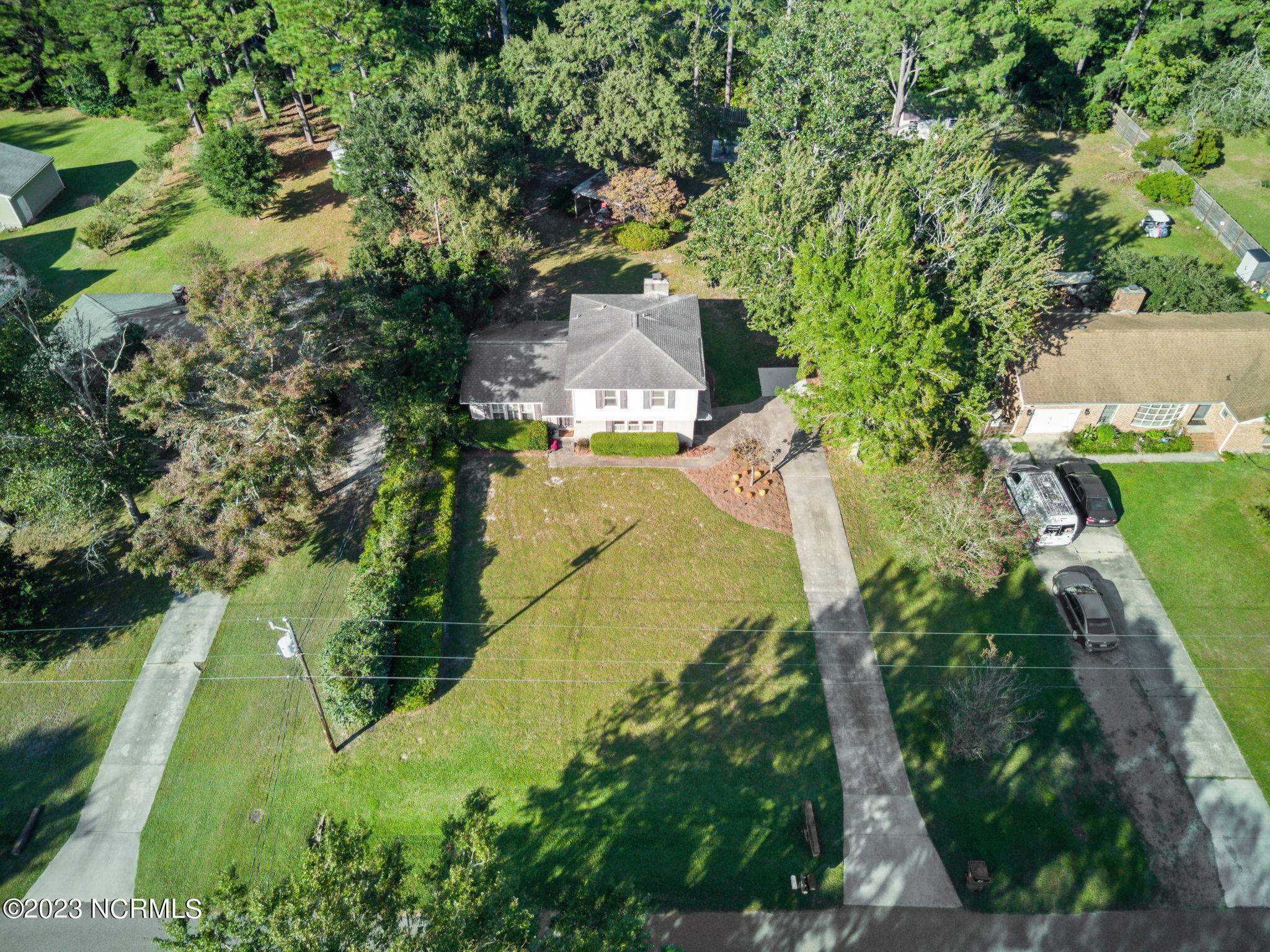 17 Pelican Point Road