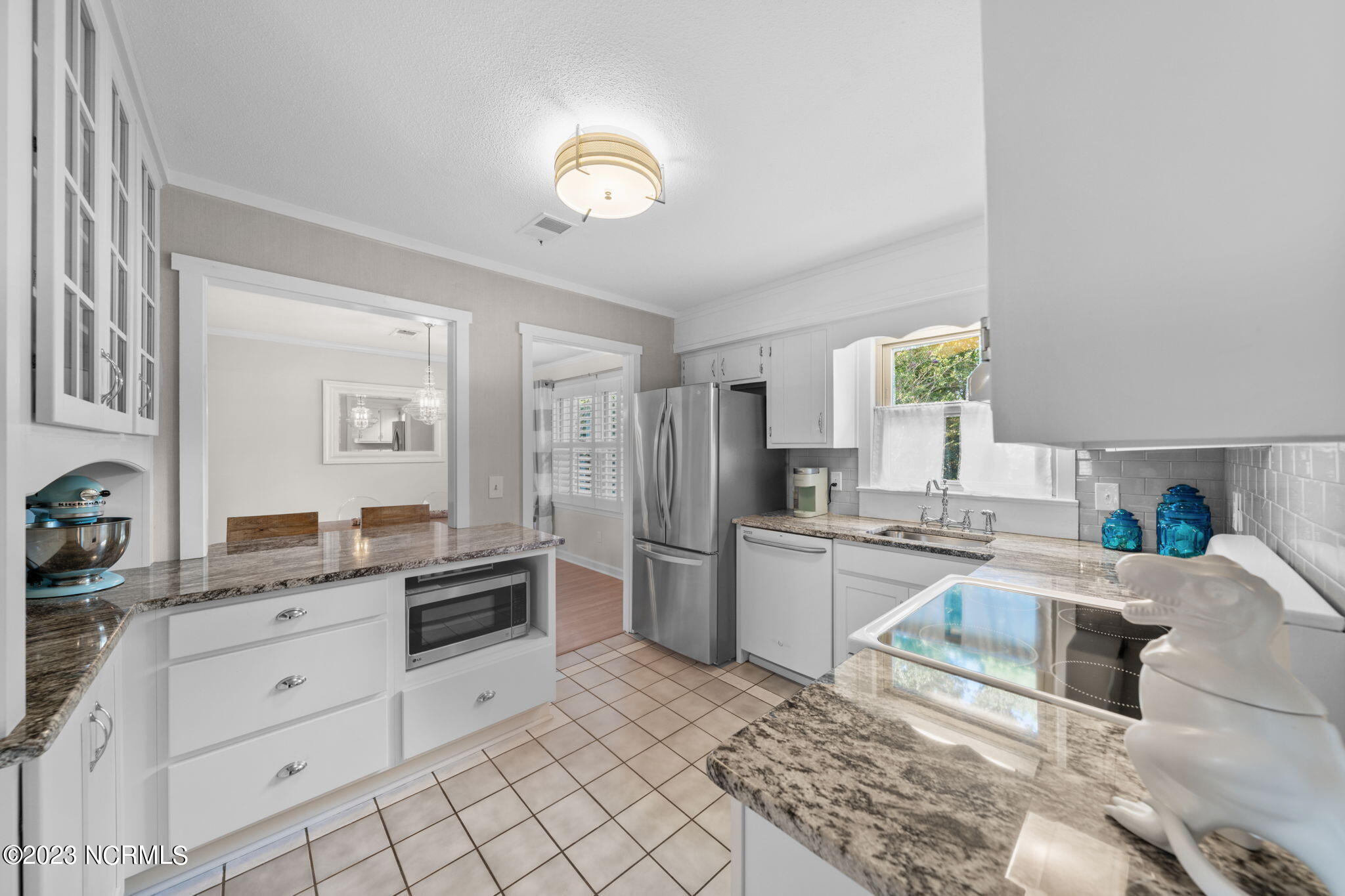 17 Pelican Point Road