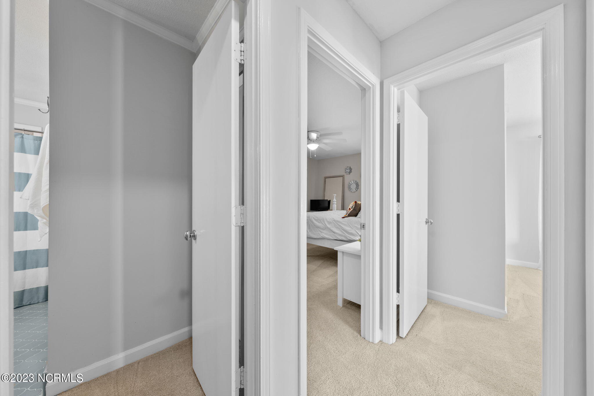 17 Pelican Point Road