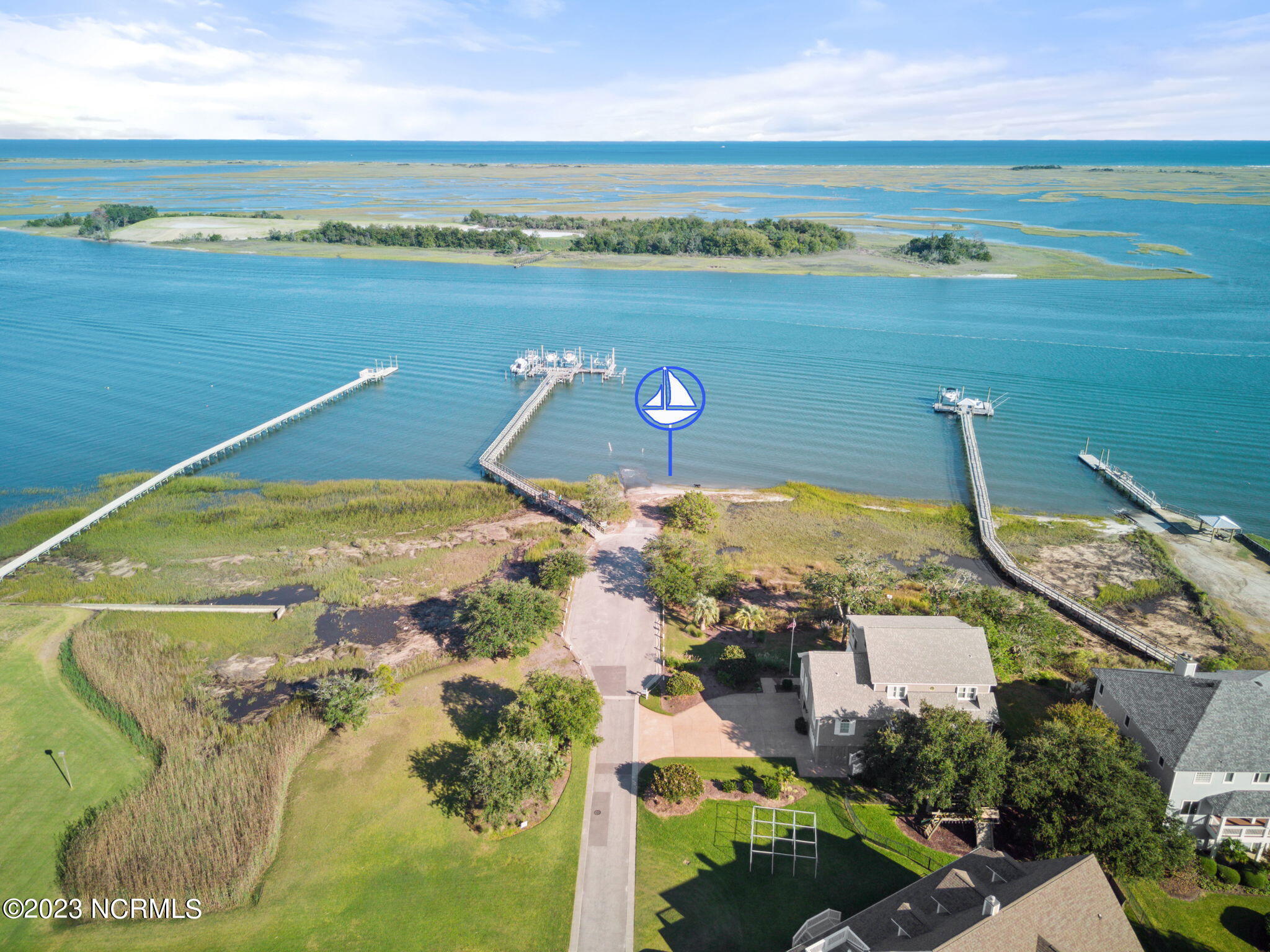 17 Pelican Point Road