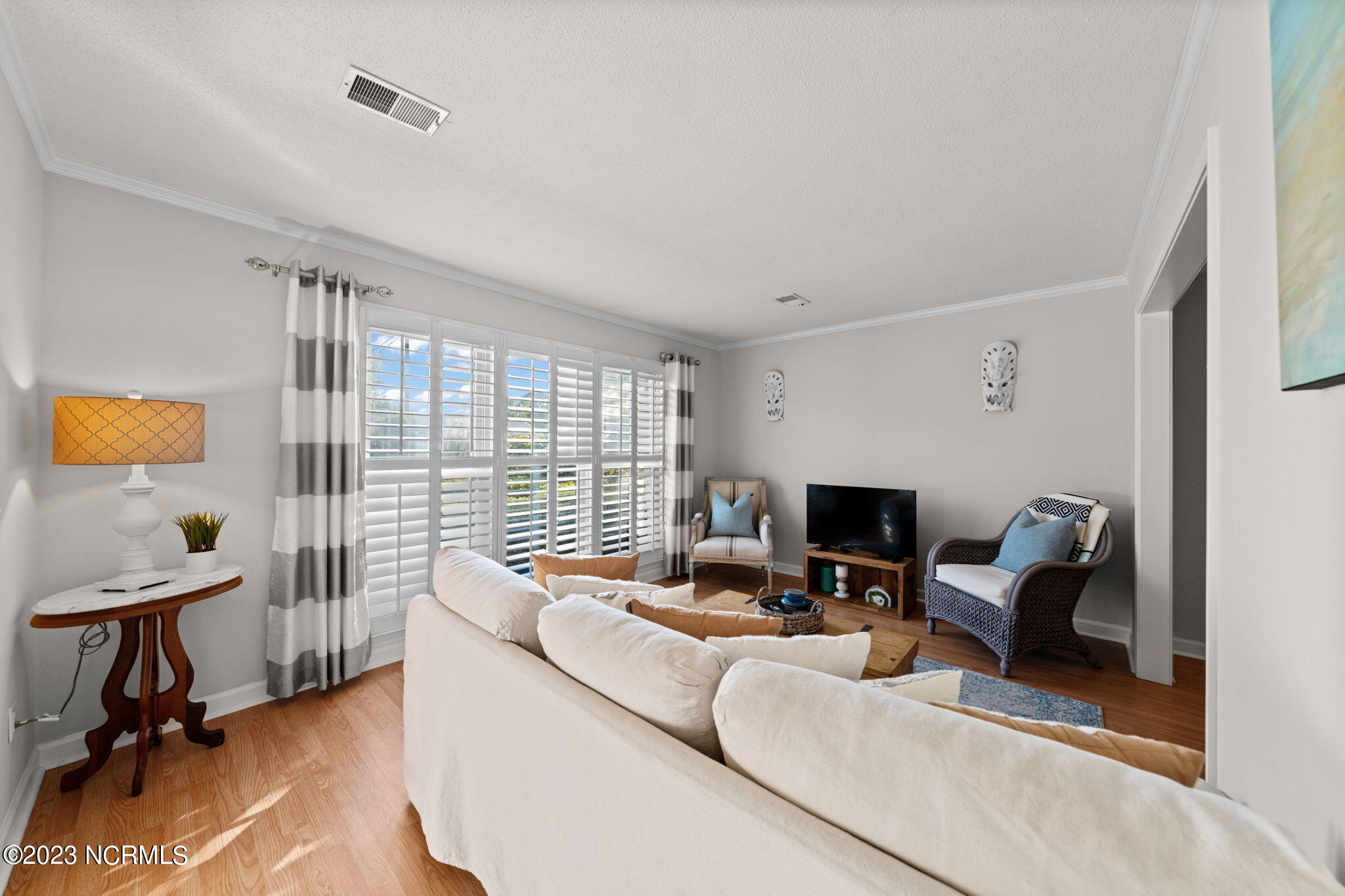 17 Pelican Point Road