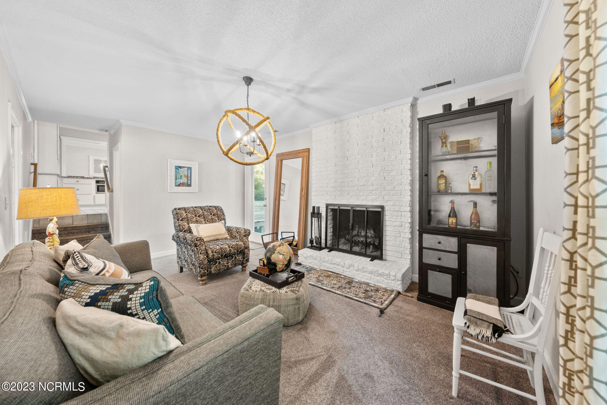 17 Pelican Point Road