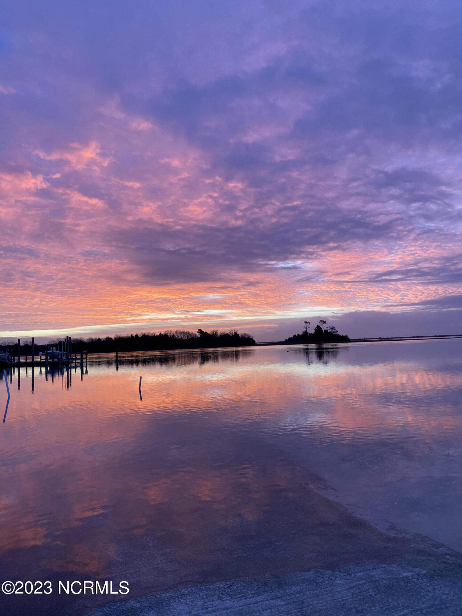 17 Pelican Point Road