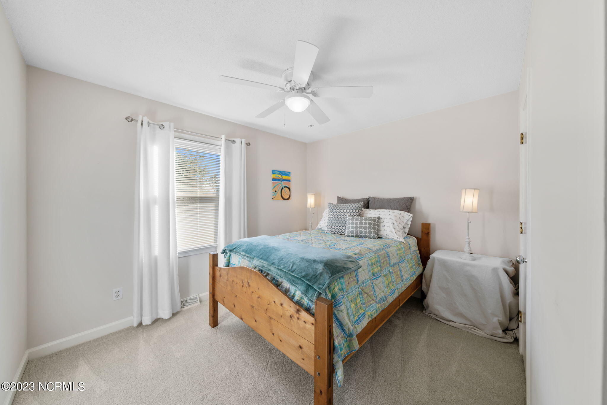 17 Pelican Point Road