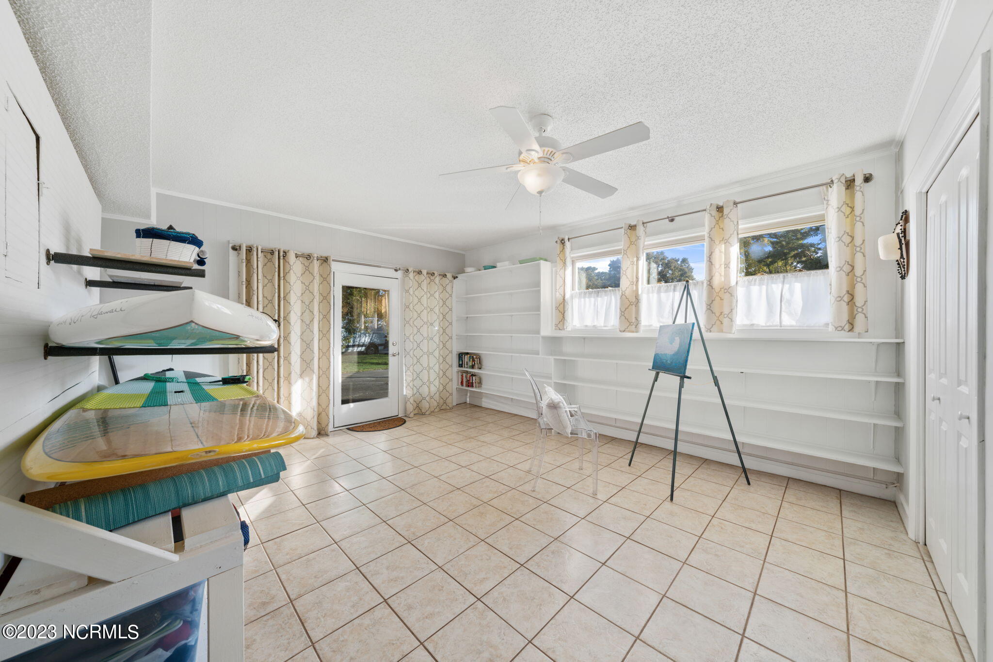 17 Pelican Point Road