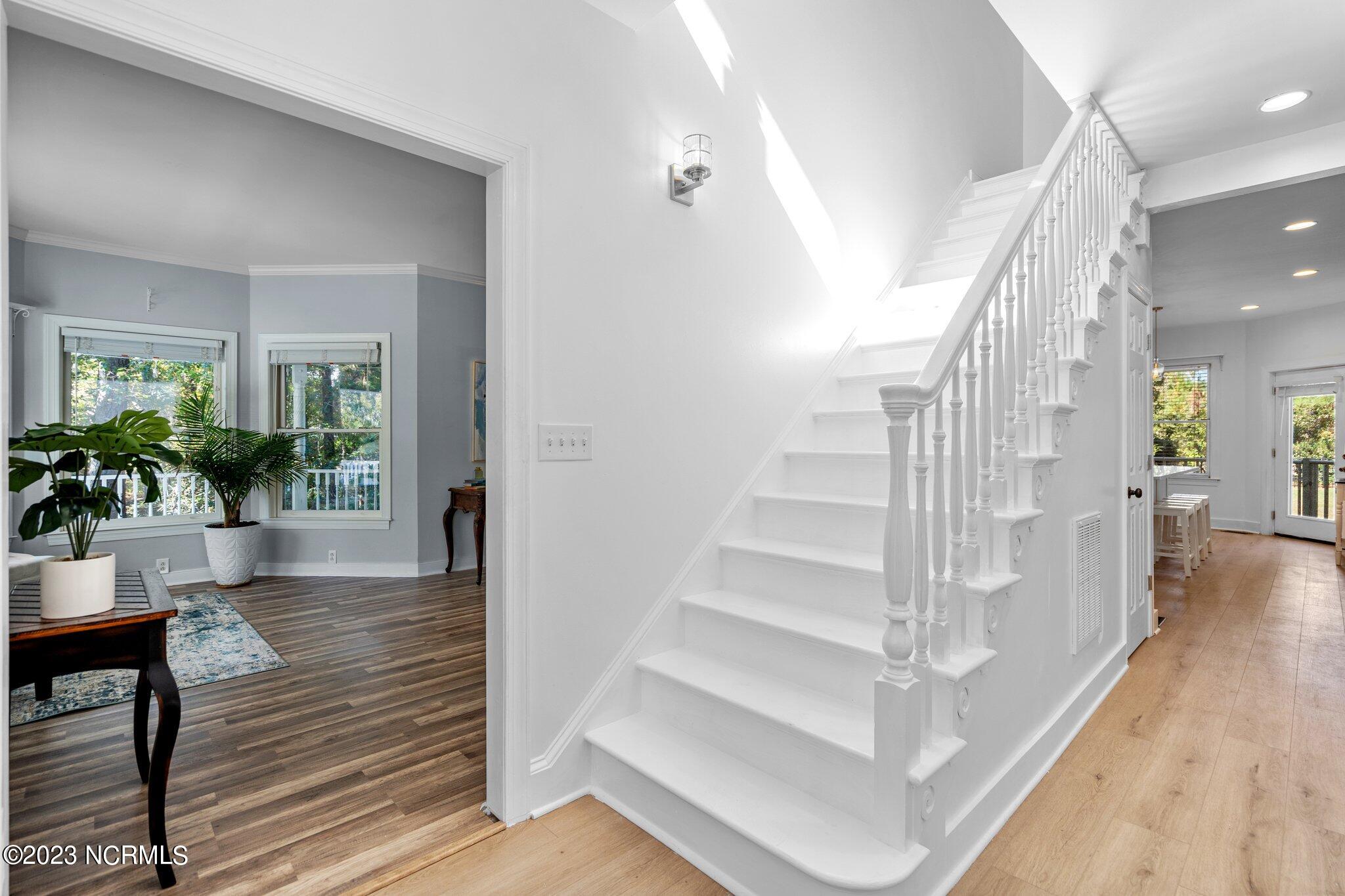 507 Royal Tern Drive