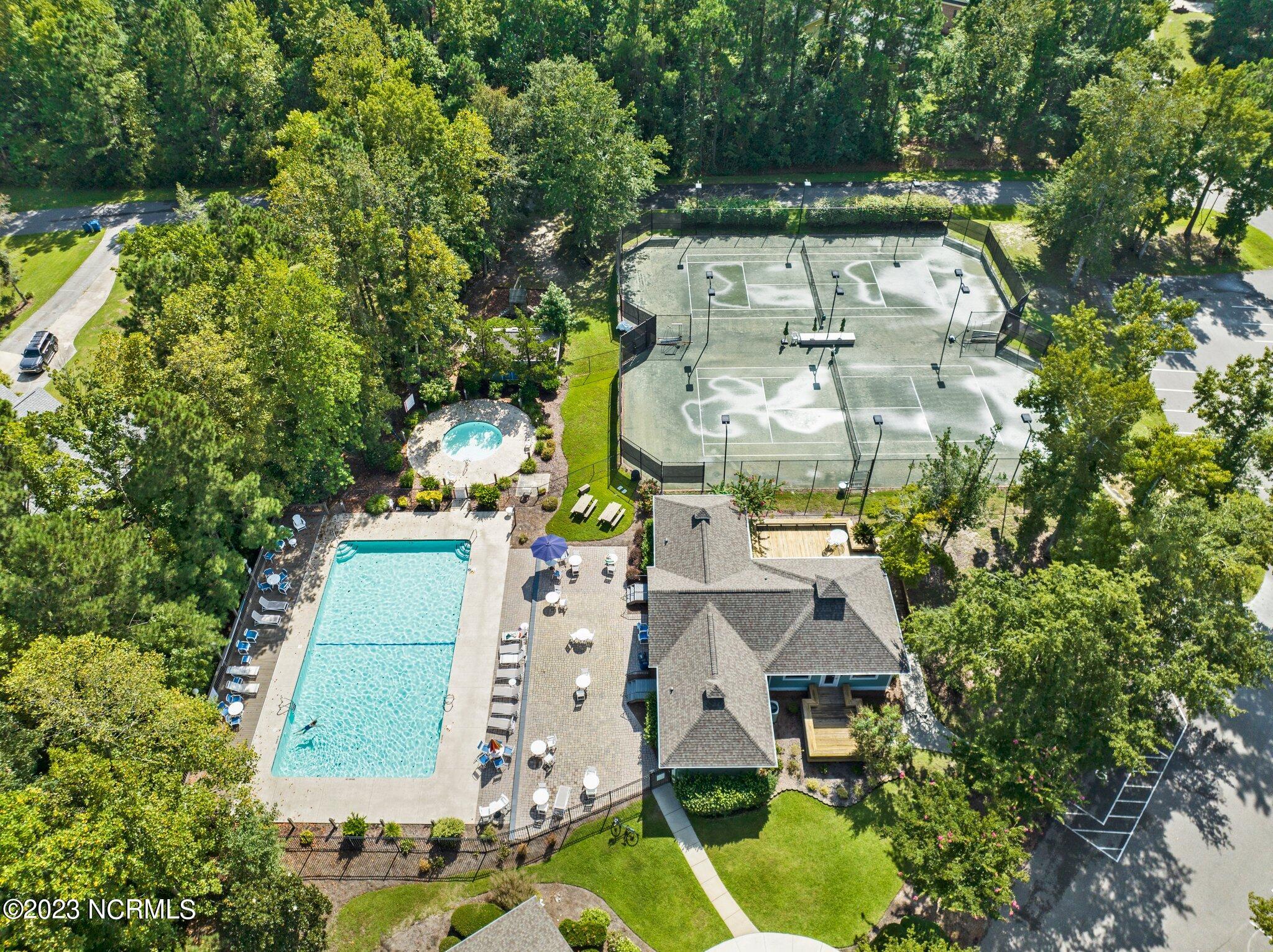 507 Royal Tern Drive