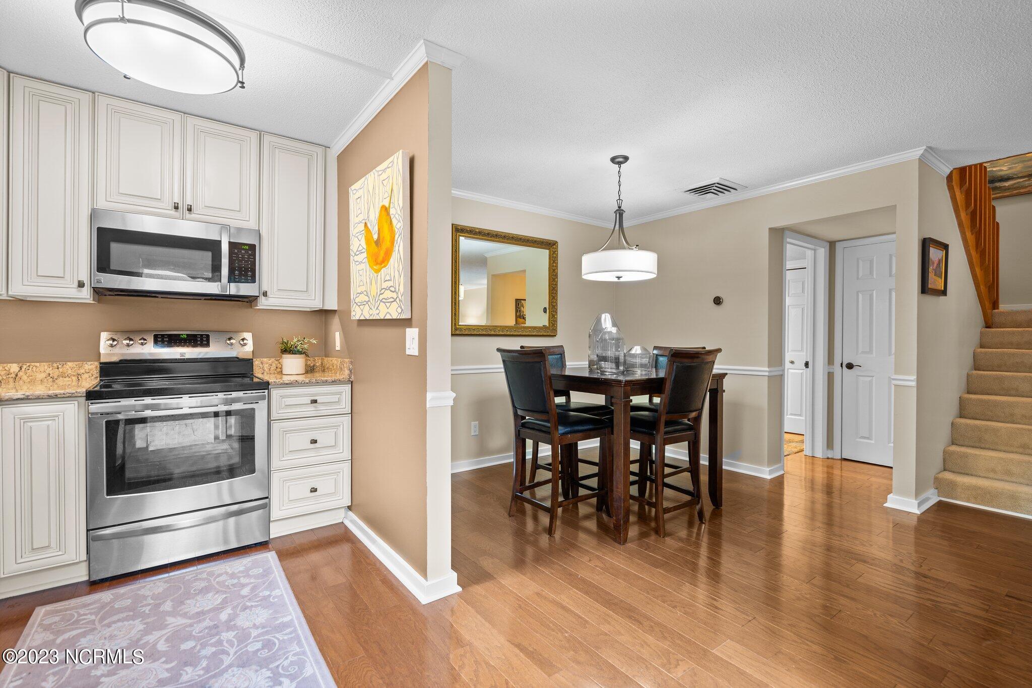 1039 Birch Creek Drive