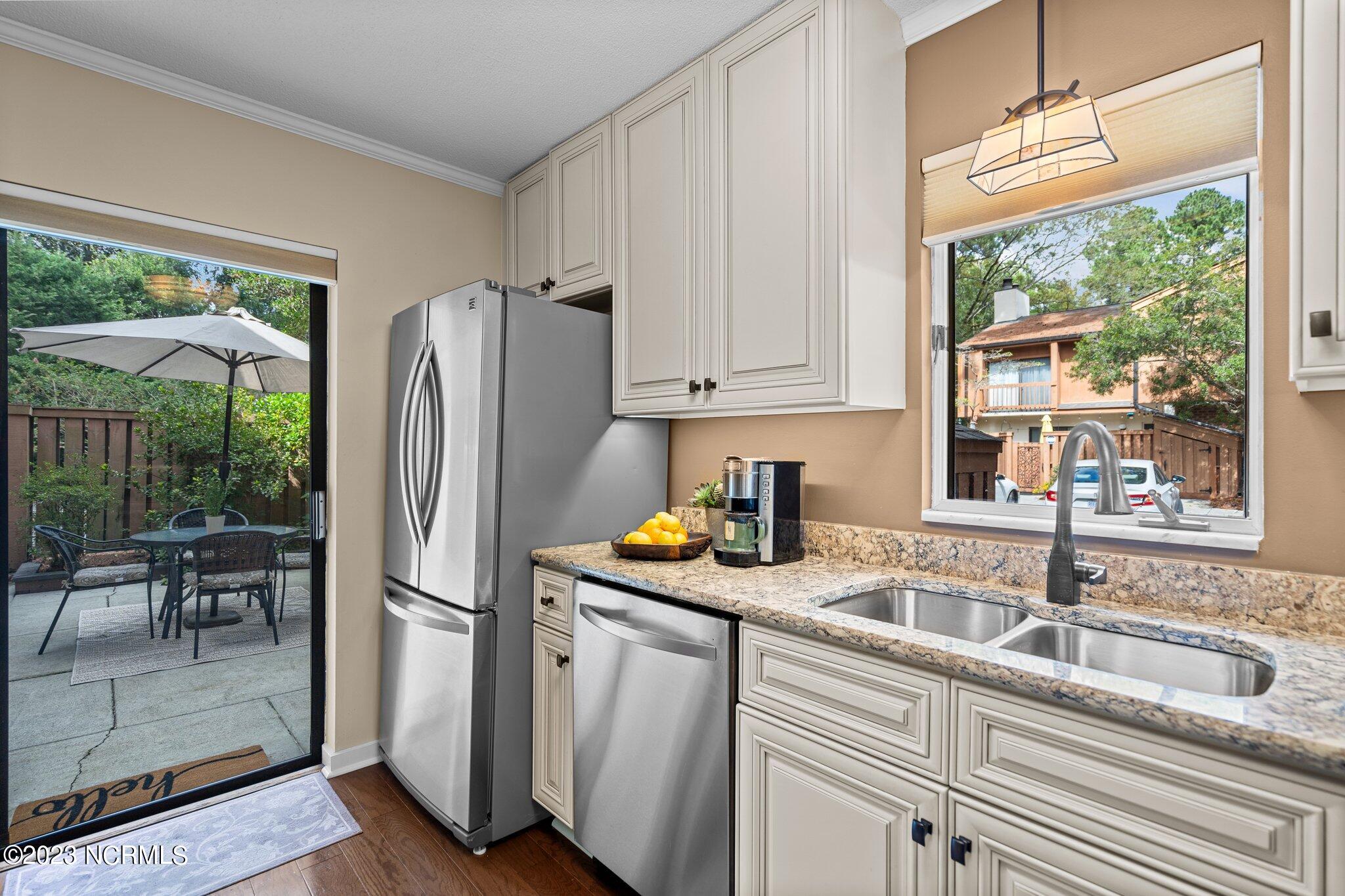 1039 Birch Creek Drive