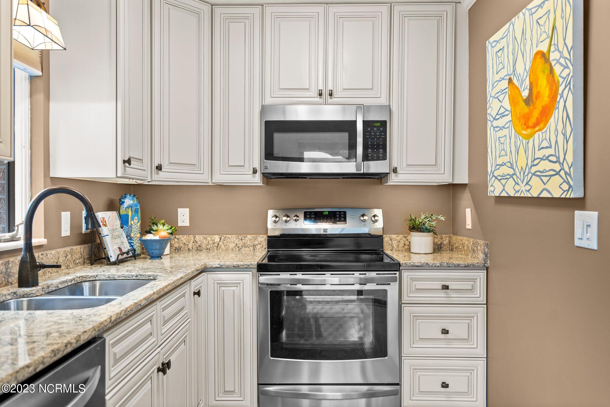 1039 Birch Creek Drive