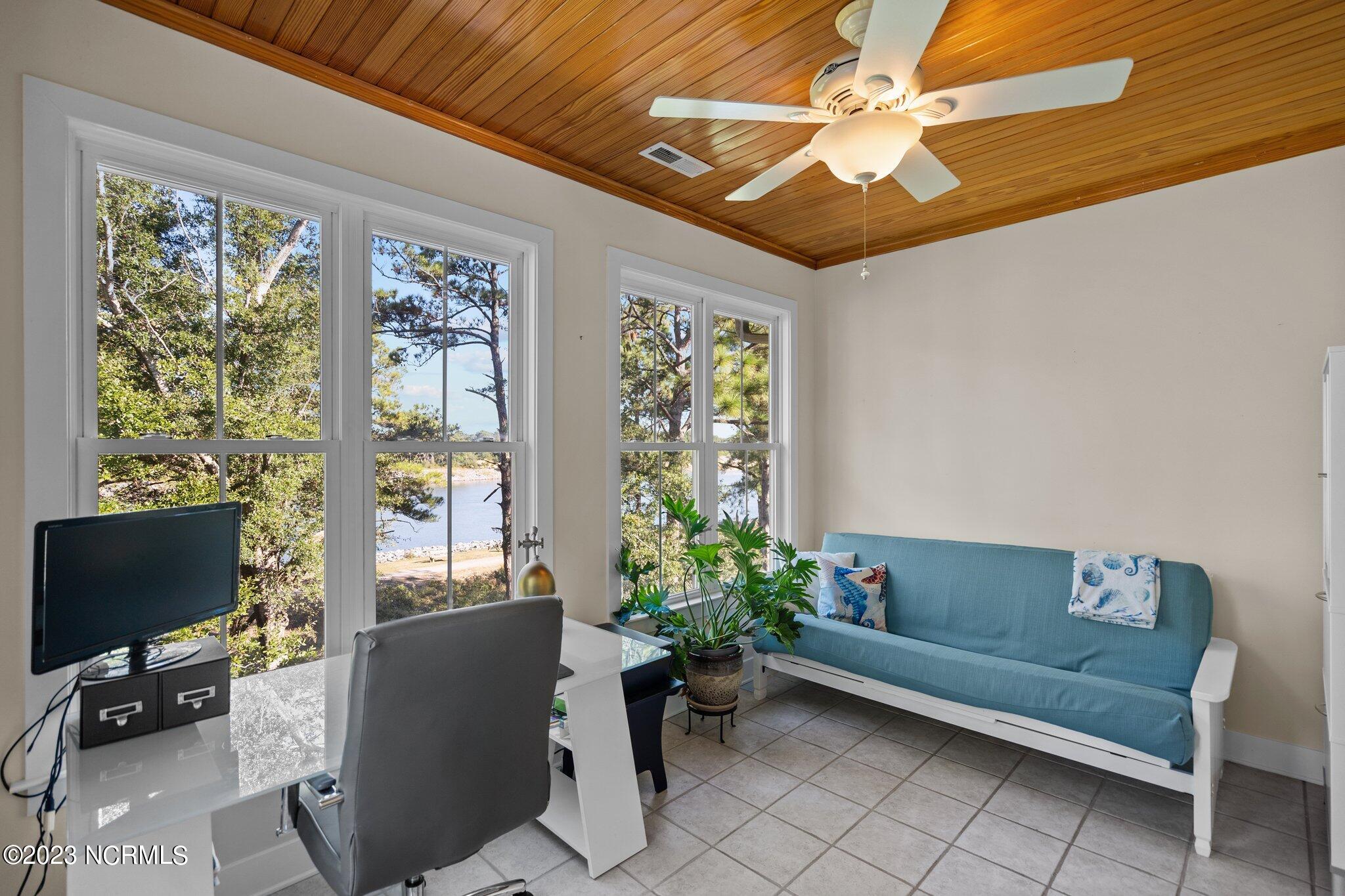 518 Spencer Farlow Drive 3