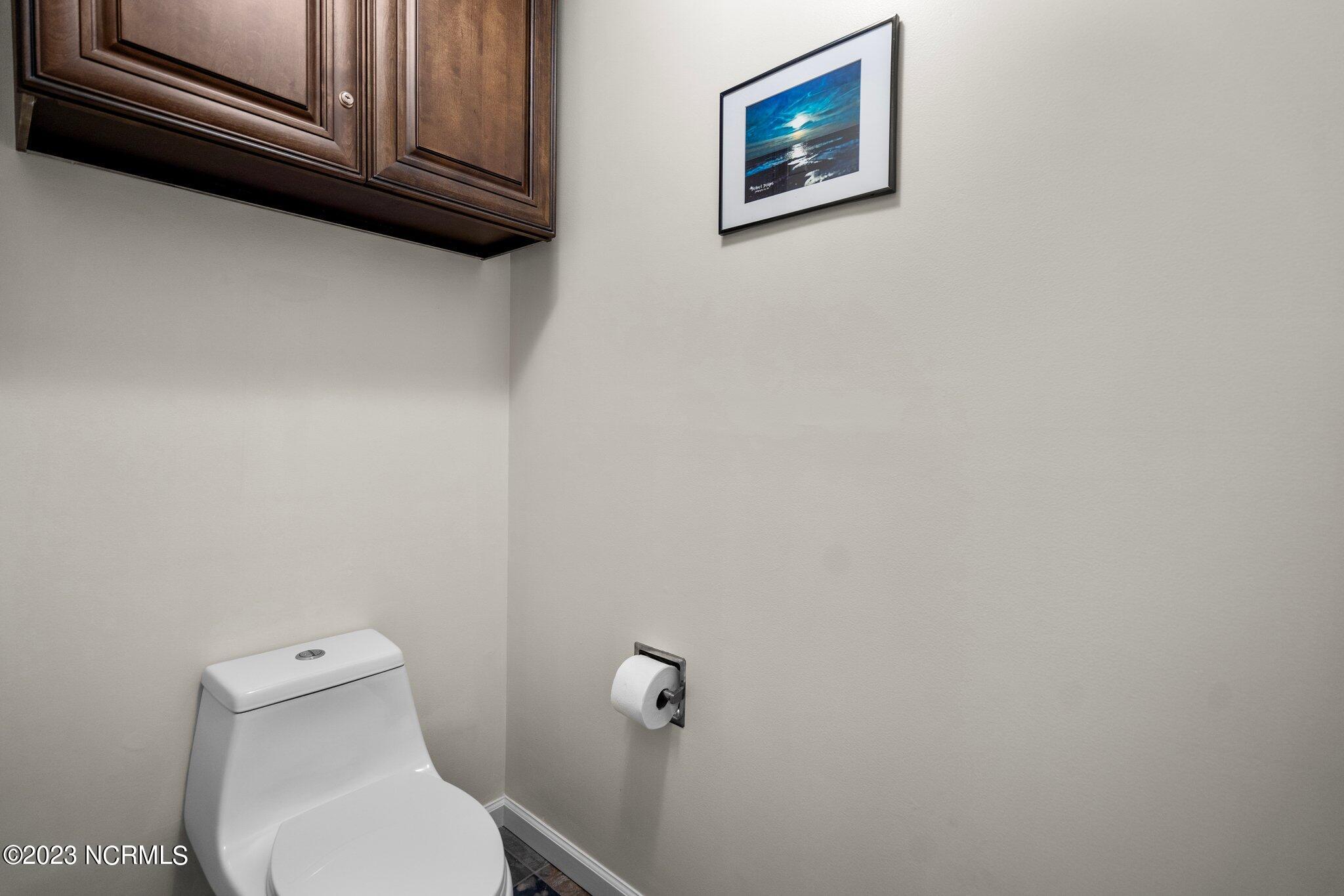 306 S Lake Park Boulevard, Unit 302