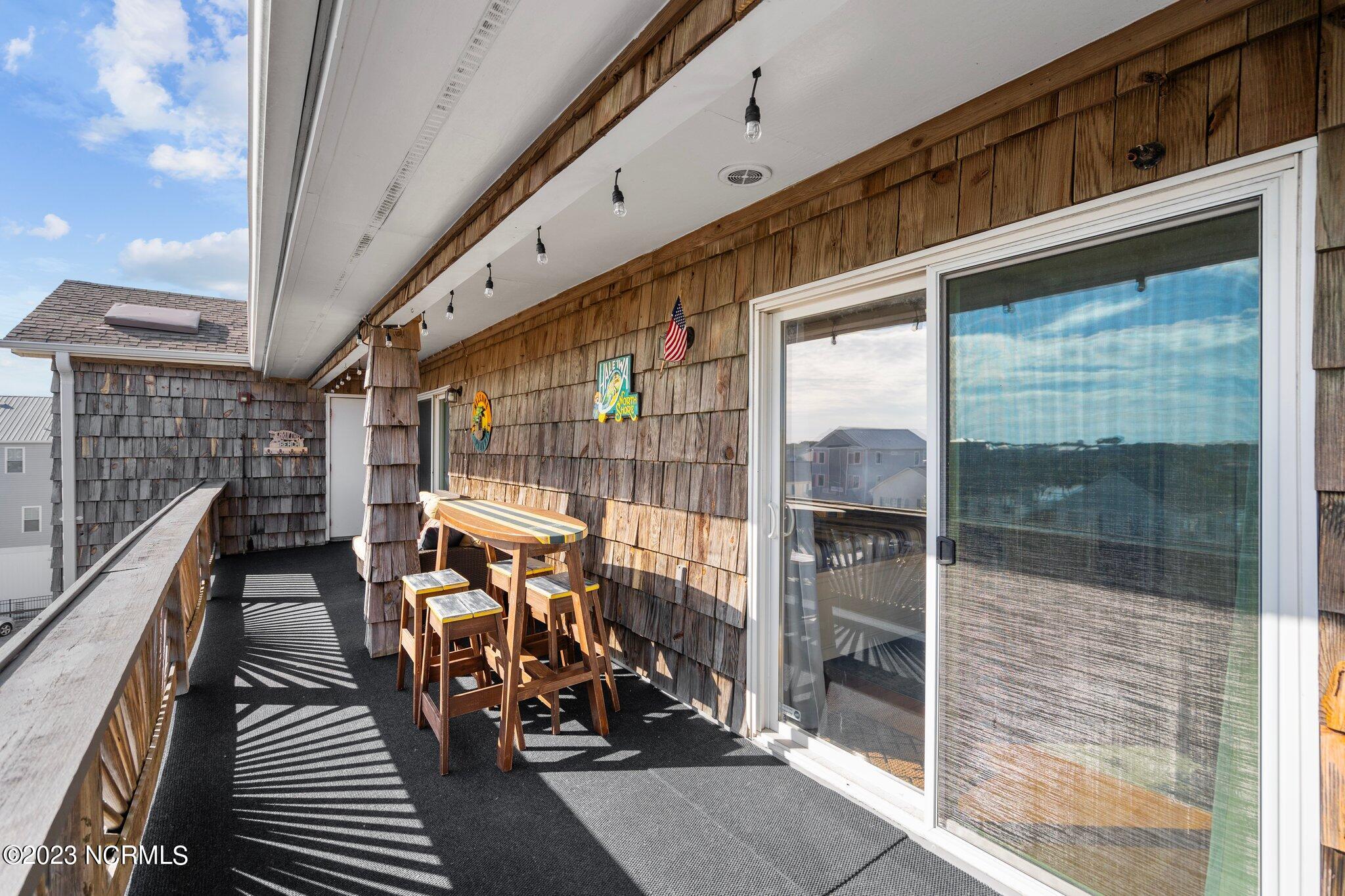 306 S Lake Park Boulevard, Unit 302