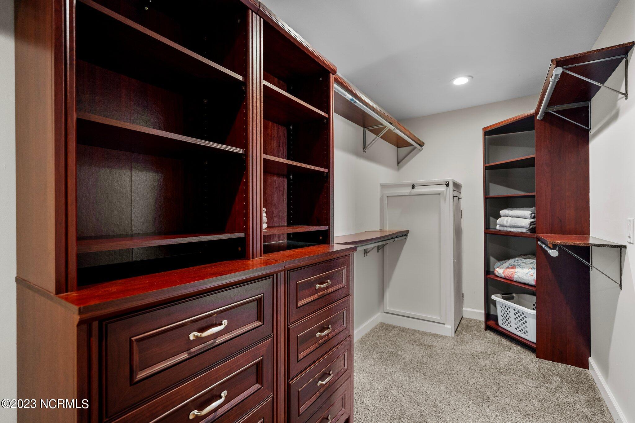 306 S Lake Park Boulevard, Unit 302