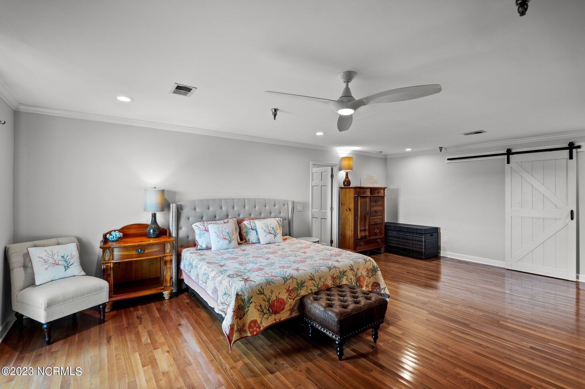 306 S Lake Park Boulevard, Unit 302