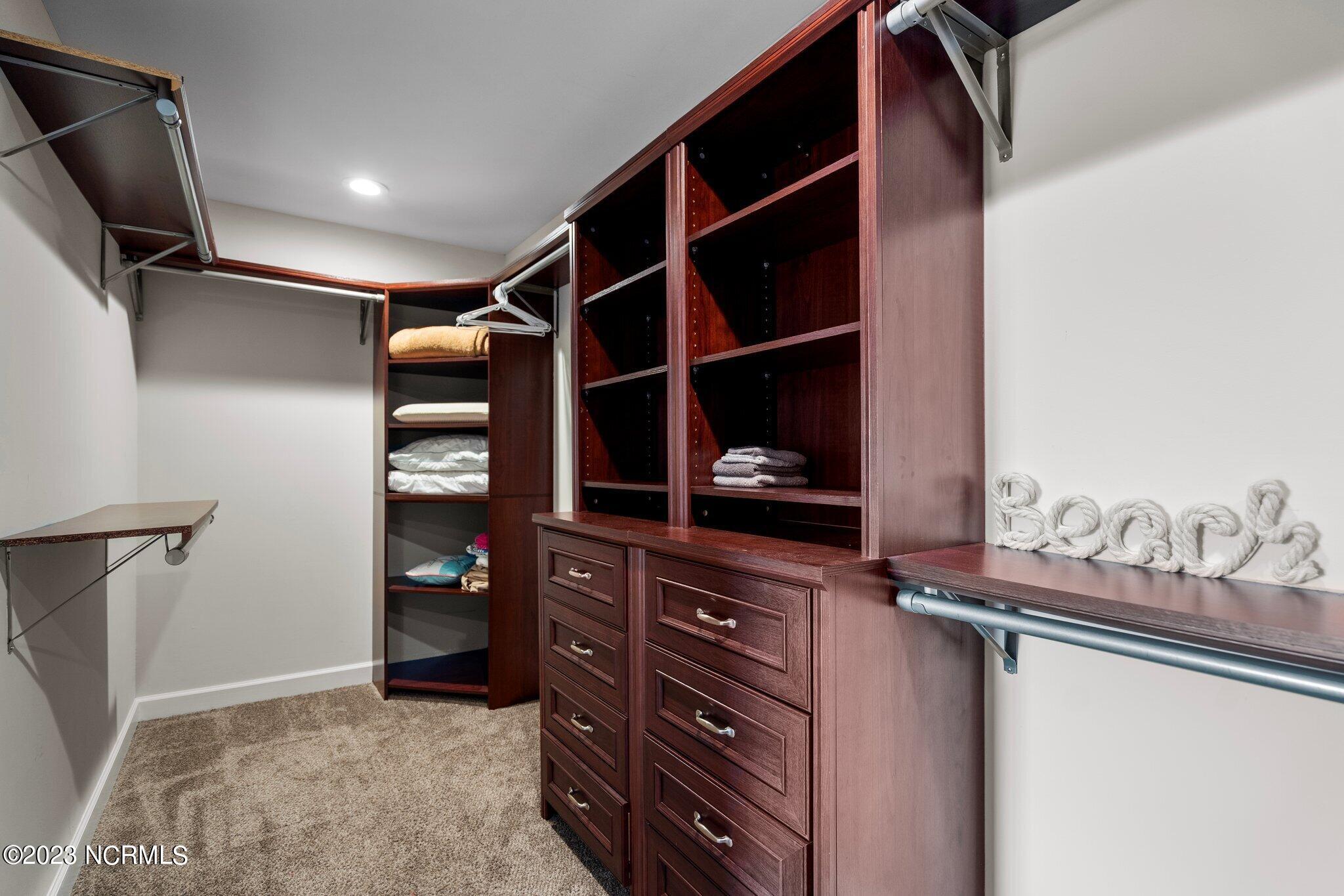 306 S Lake Park Boulevard, Unit 302