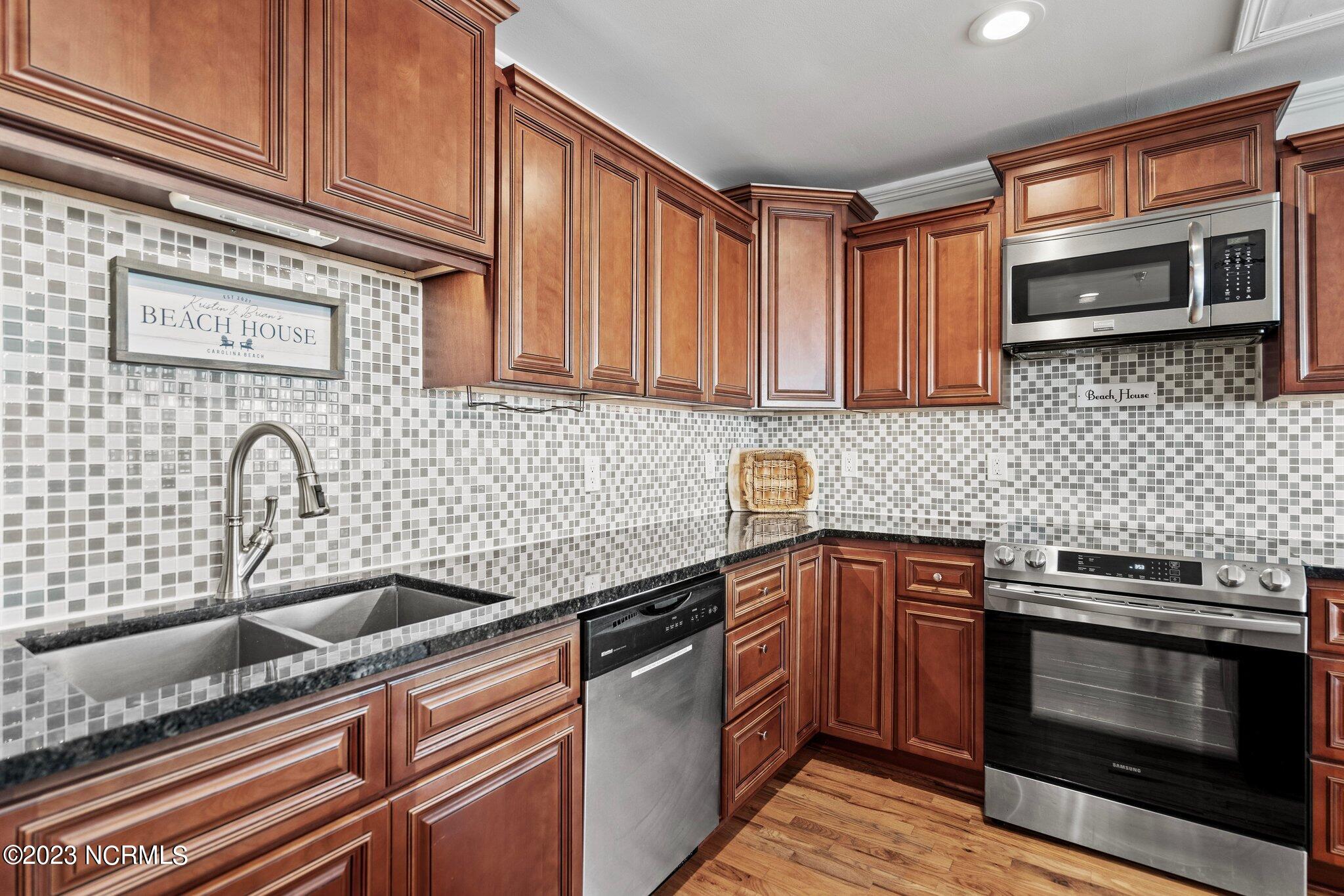 306 S Lake Park Boulevard, Unit 302