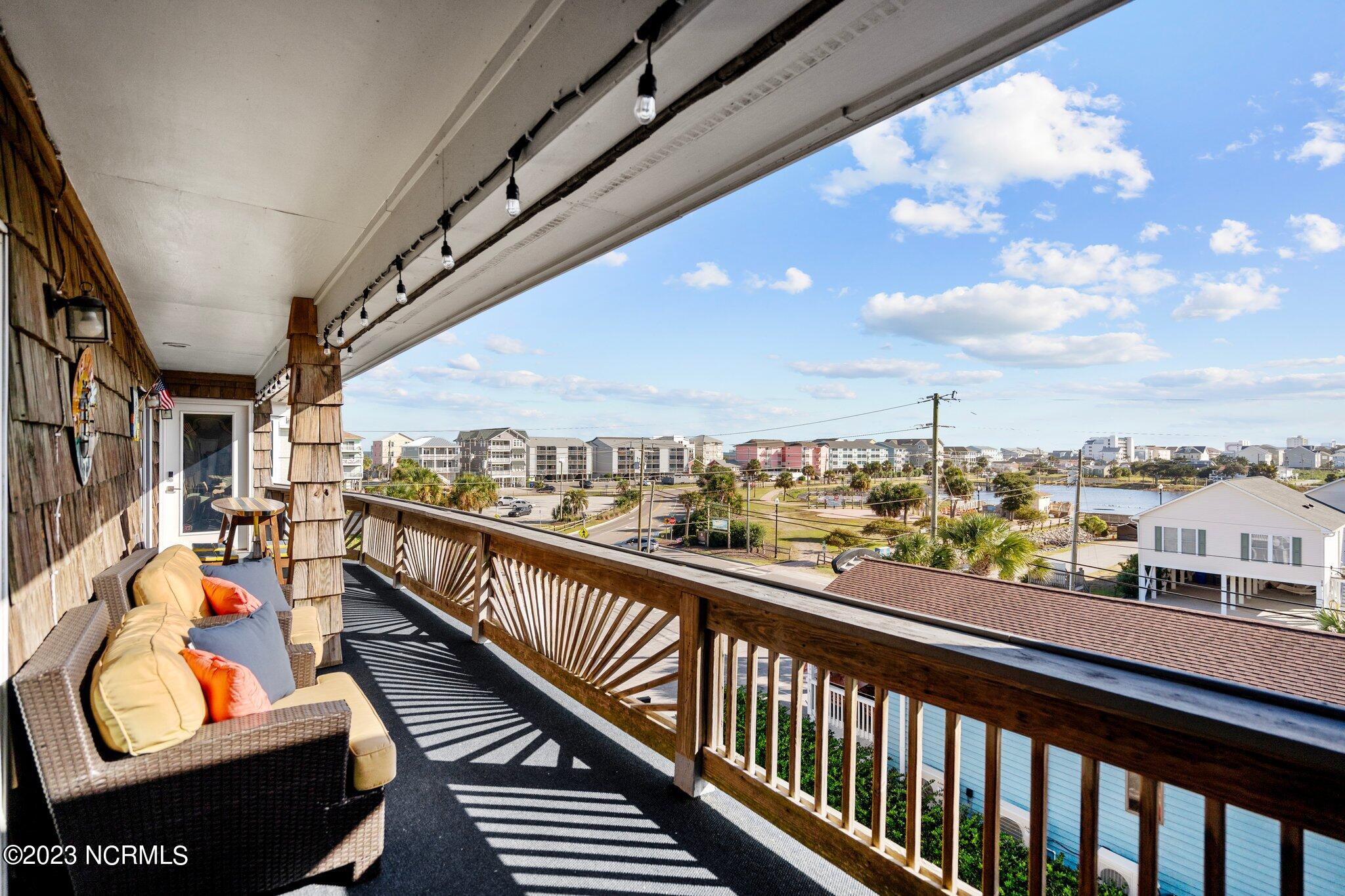 306 S Lake Park Boulevard, Unit 302