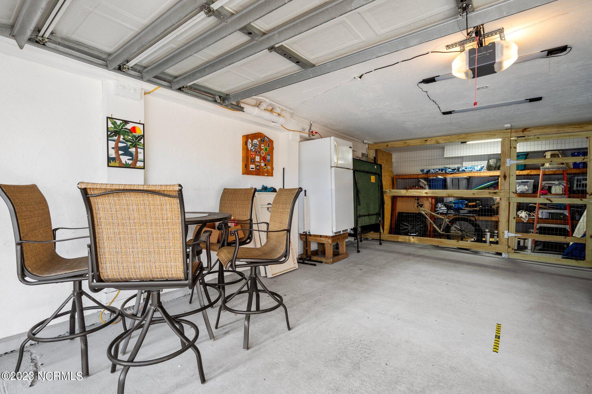 306 S Lake Park Boulevard, Unit 302