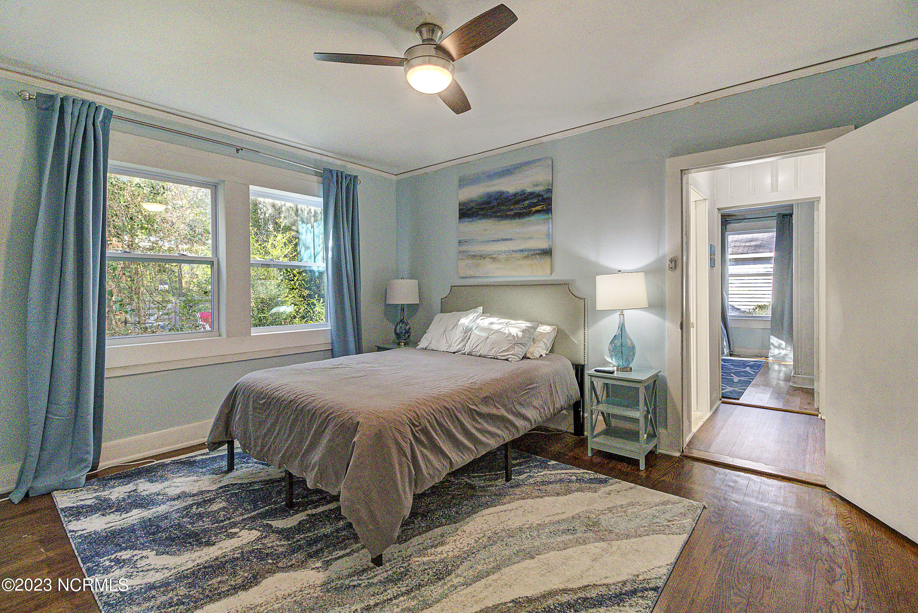 221 Northern Boulevard