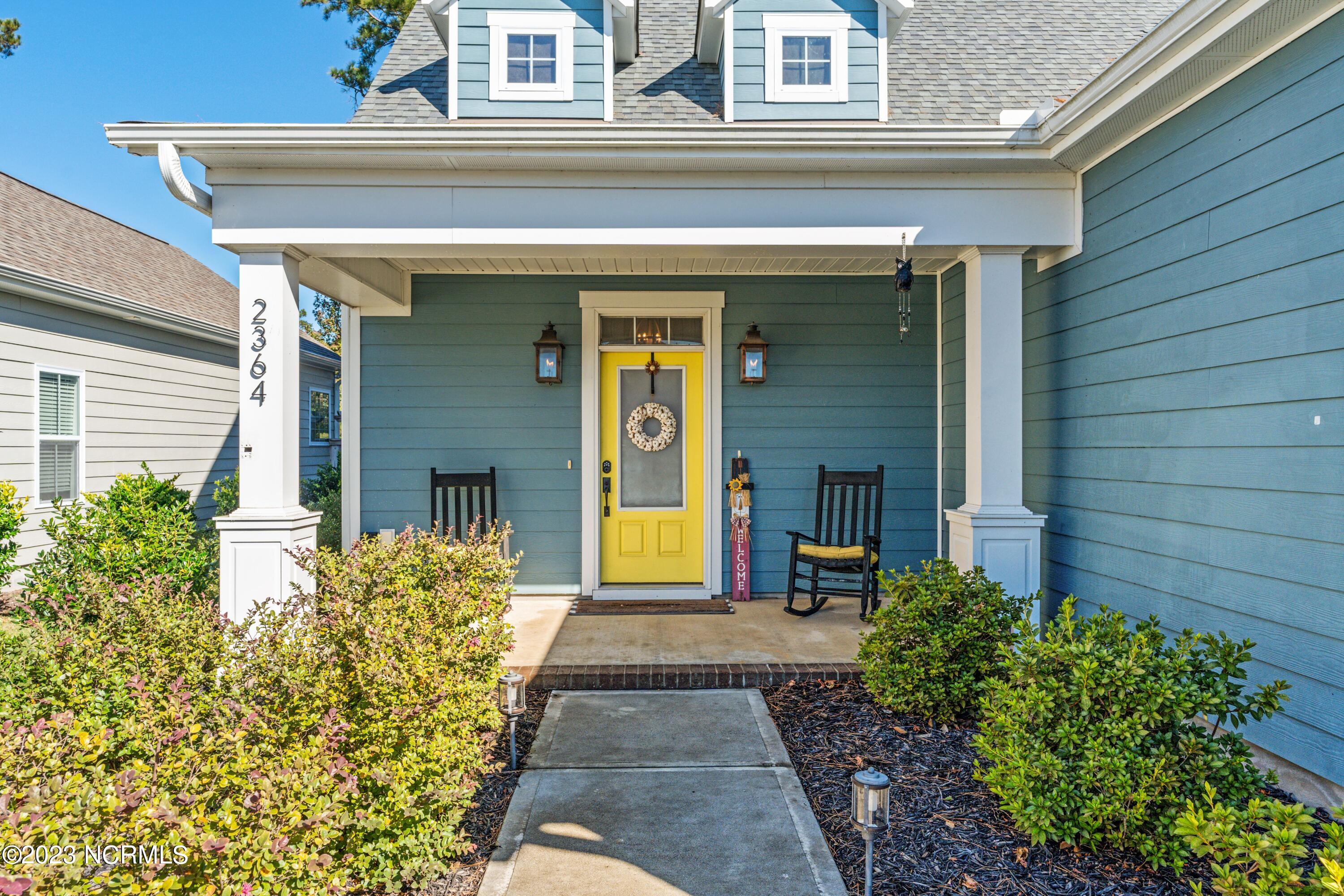 2364 Lakeside Circle