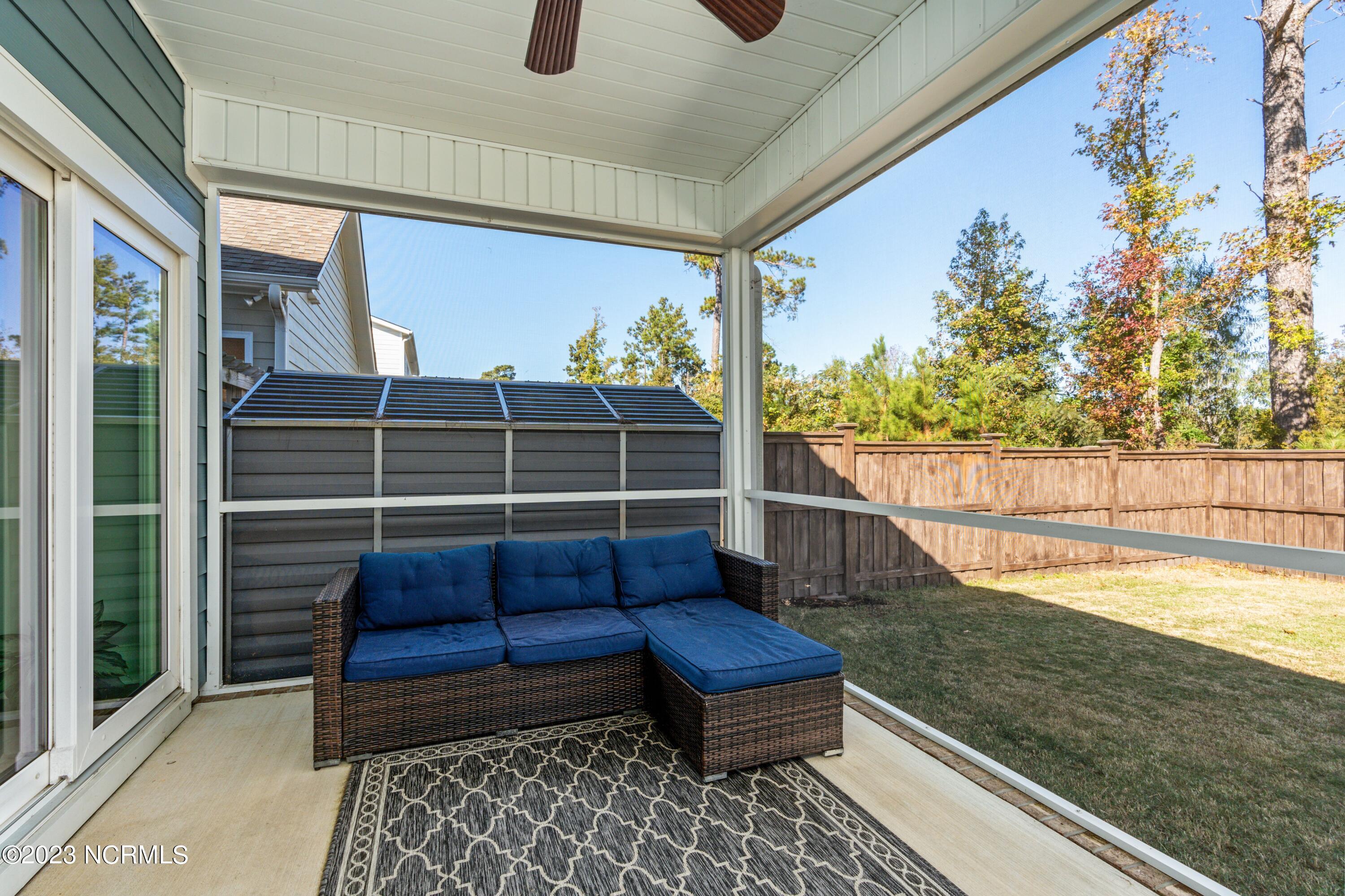 2364 Lakeside Circle