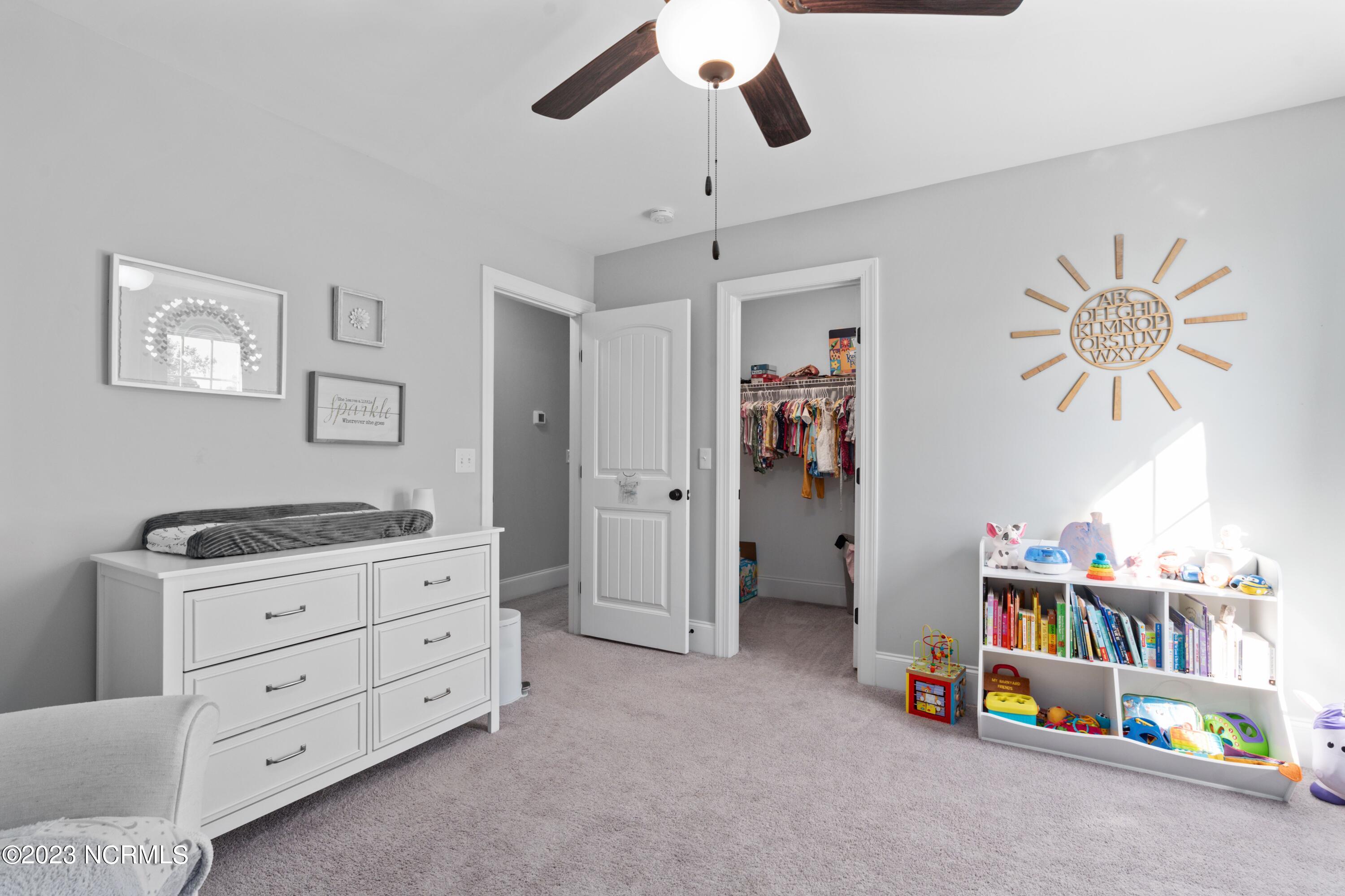 2364 Lakeside Circle