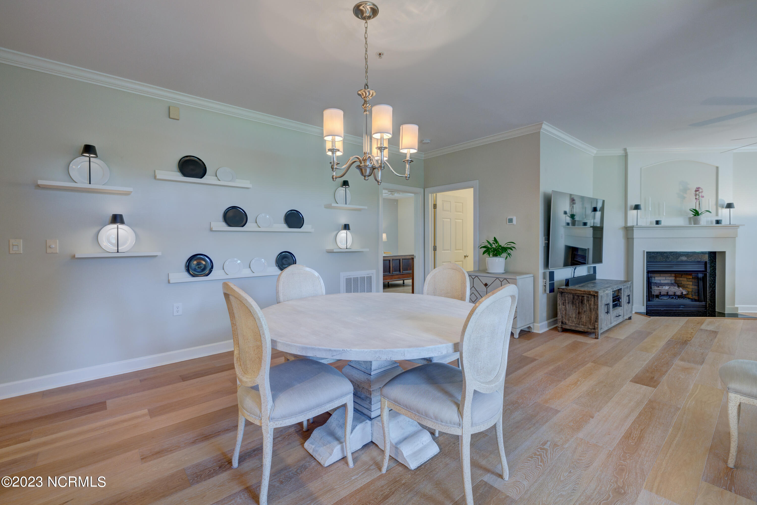 6813 Mayfaire Club Drive 101