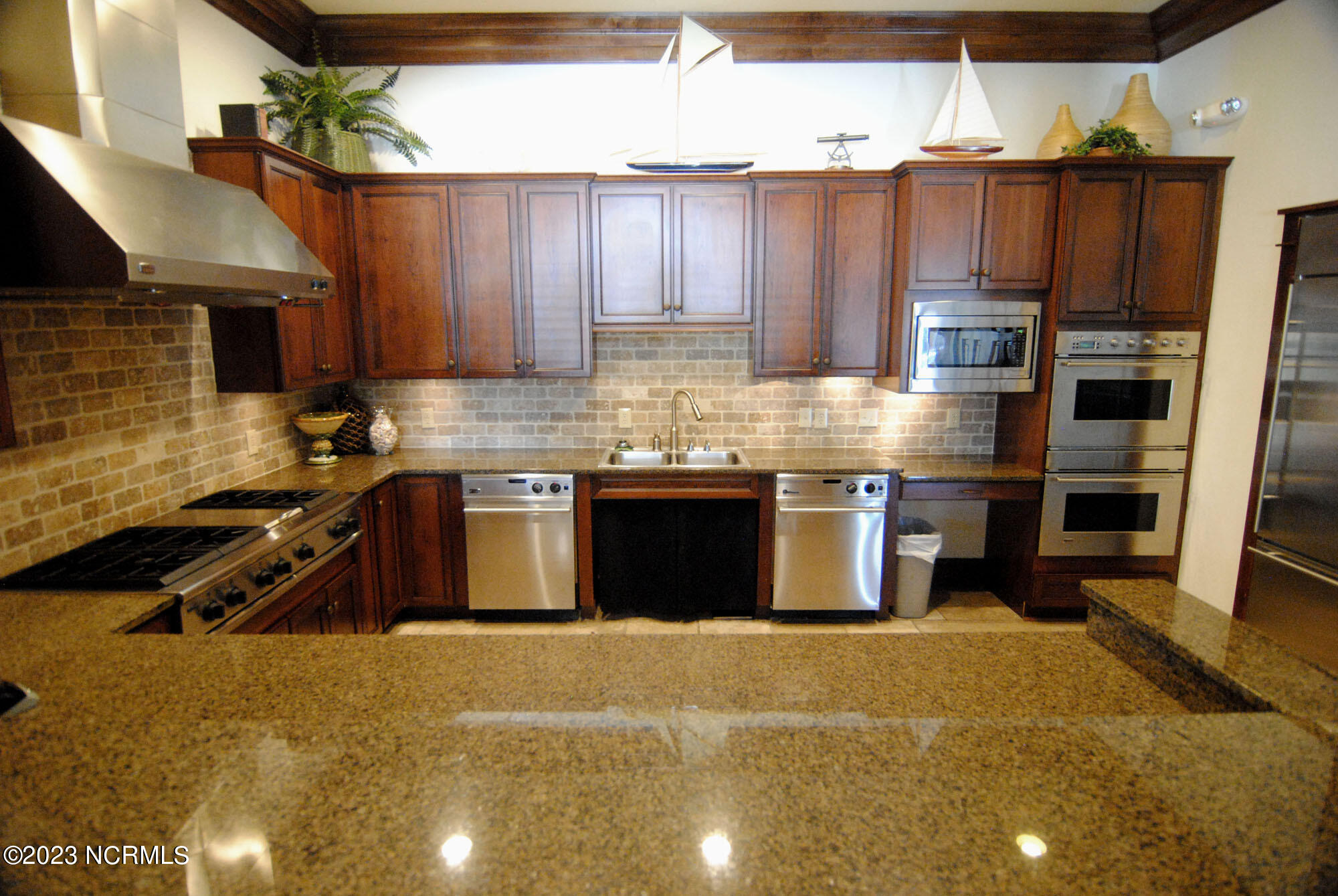 6813 Mayfaire Club Drive 101