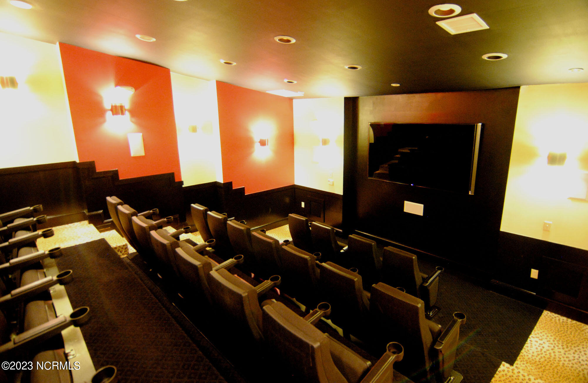 6813 Mayfaire Club Drive 101