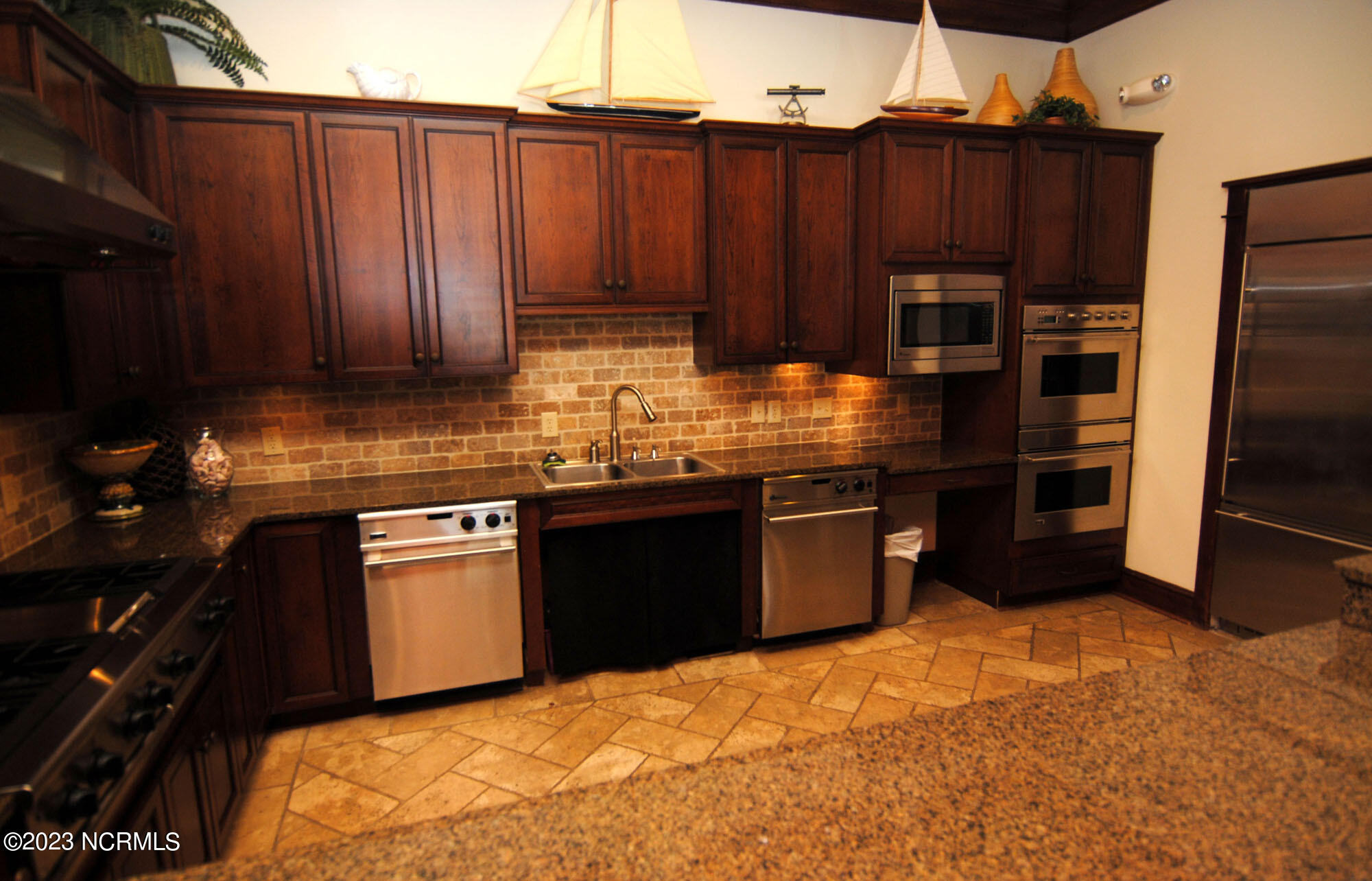 6813 Mayfaire Club Drive 101