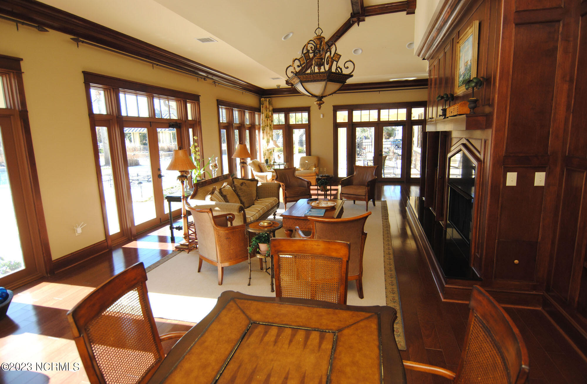 6813 Mayfaire Club Drive 101