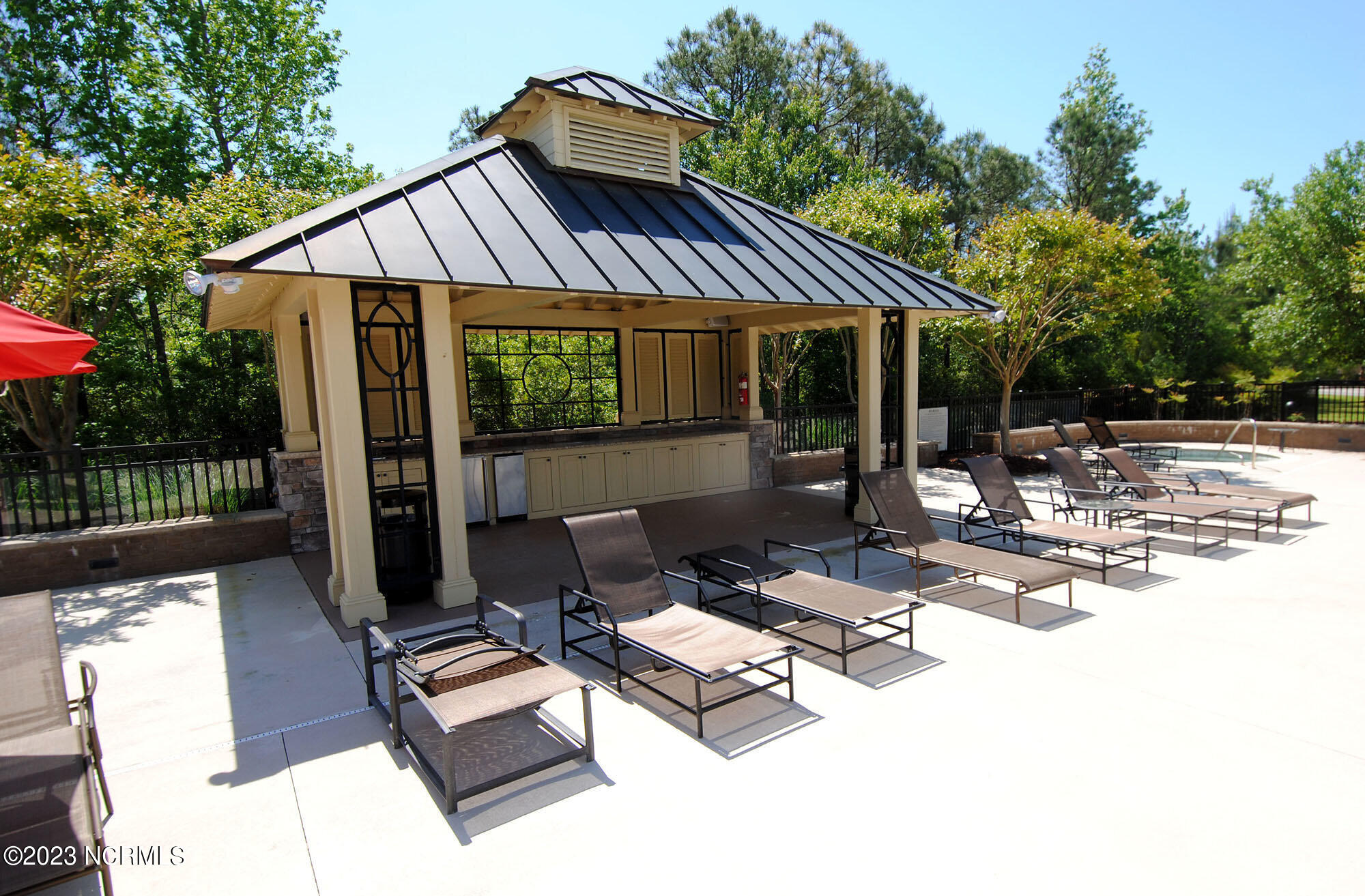 6813 Mayfaire Club Drive 101