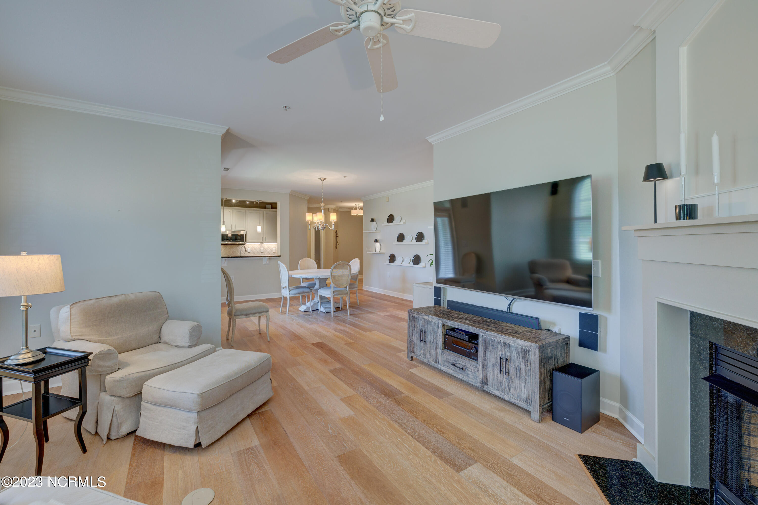 6813 Mayfaire Club Drive 101