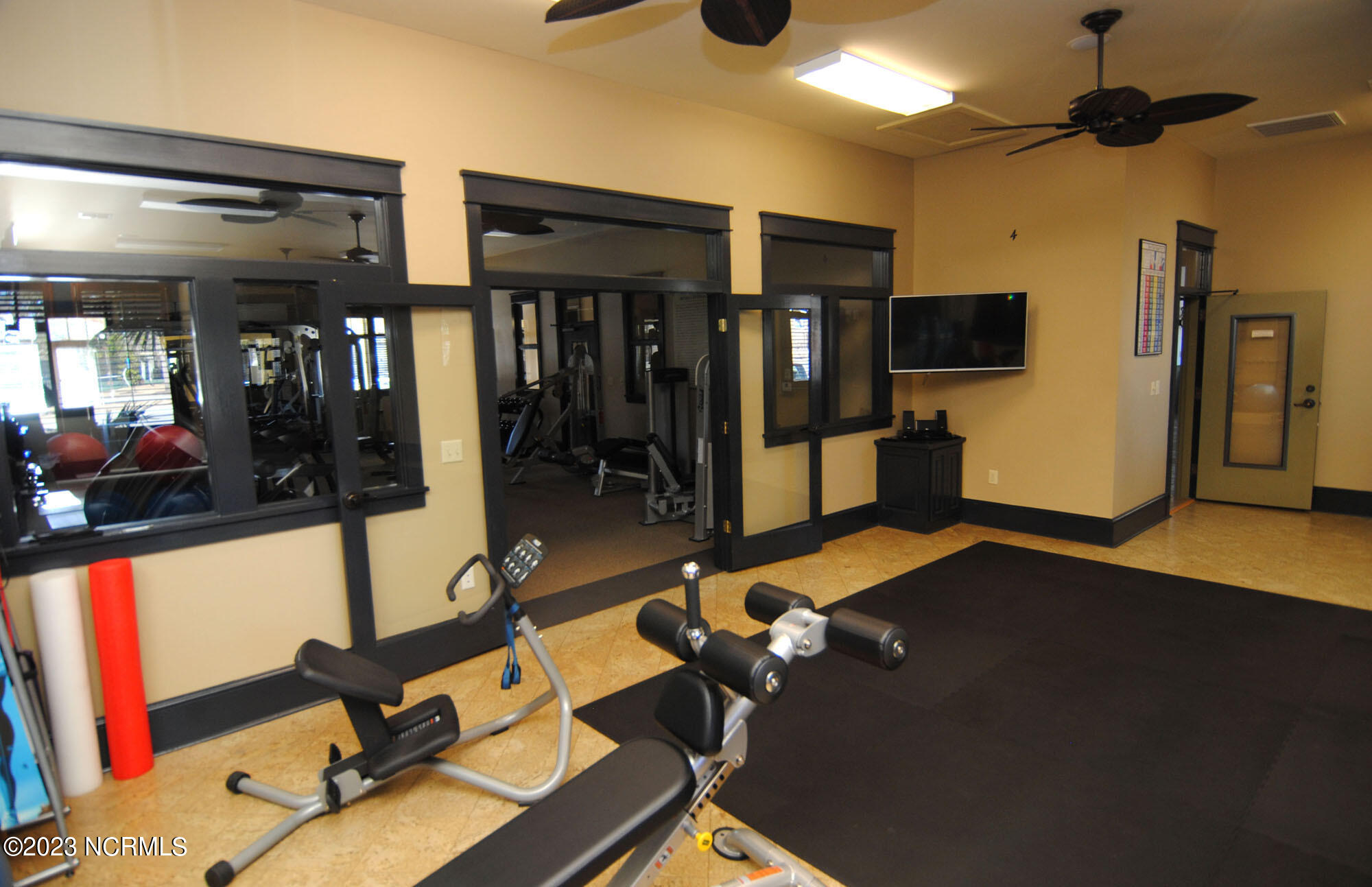 6813 Mayfaire Club Drive 101