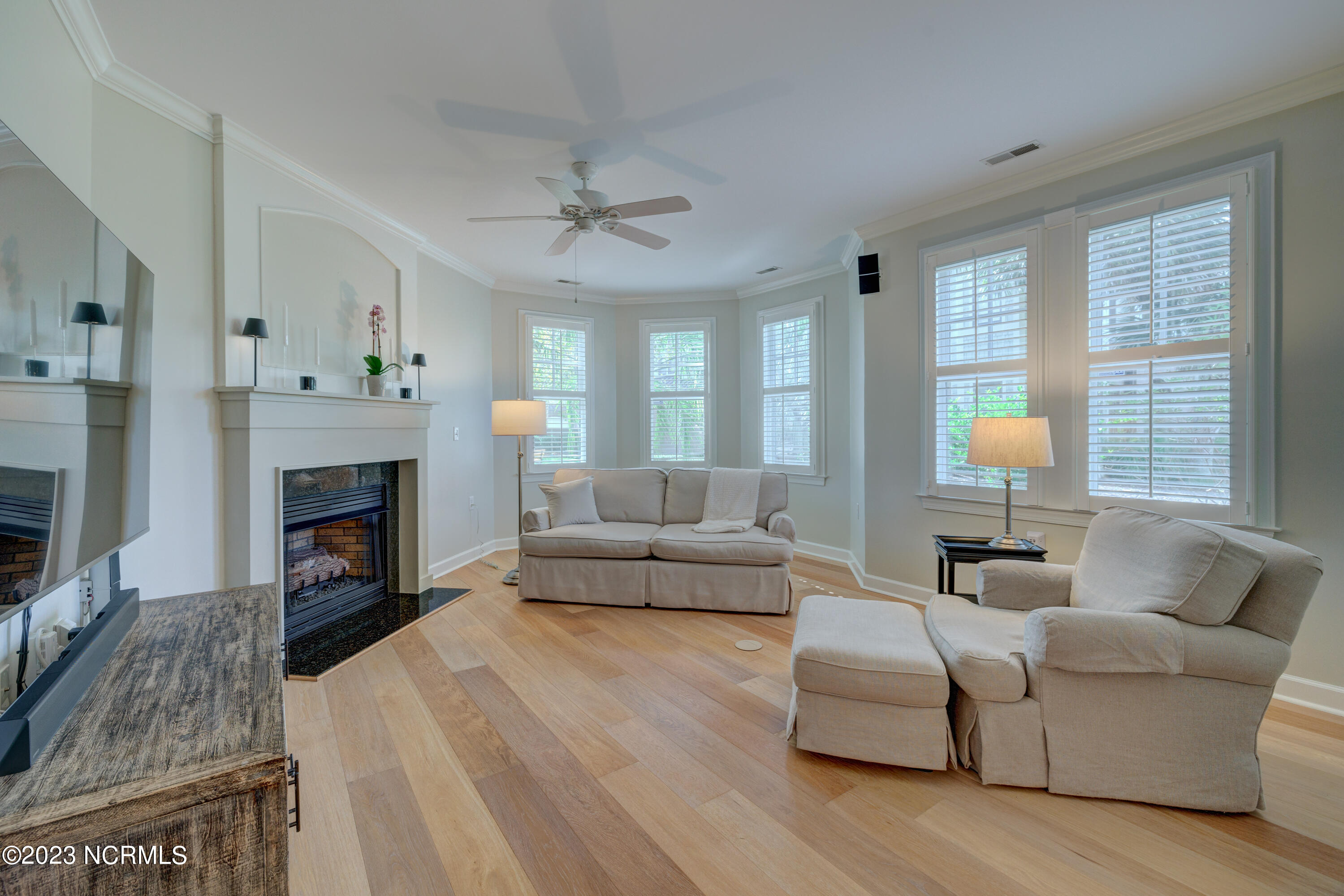 6813 Mayfaire Club Drive 101