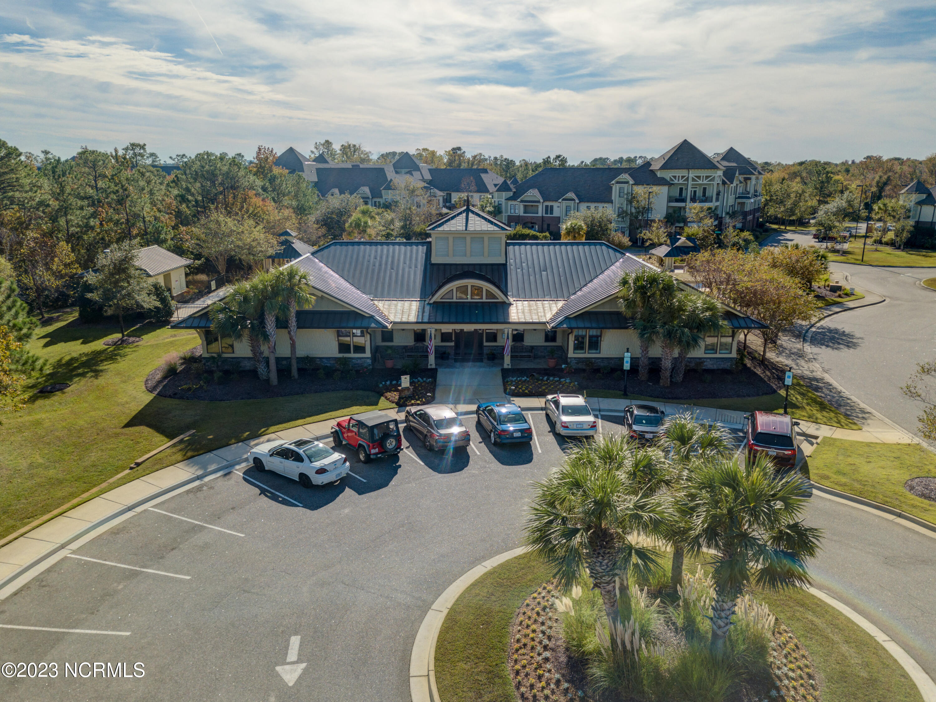 6813 Mayfaire Club Drive 101