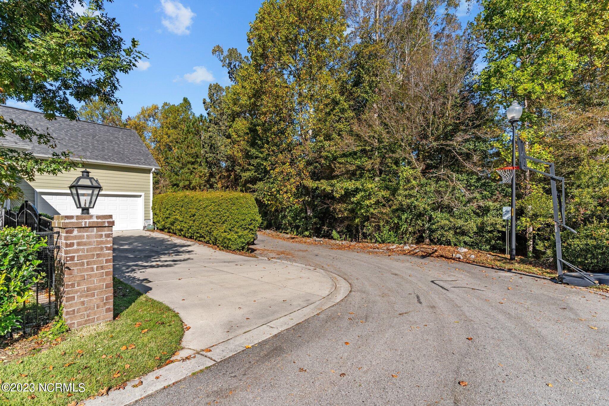 4229 Pine Hollow Drive