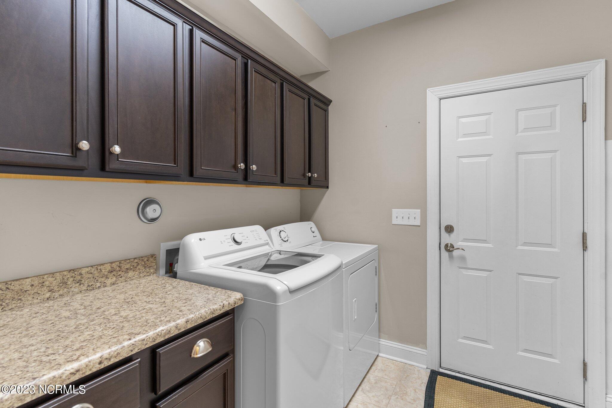 4229 Pine Hollow Drive