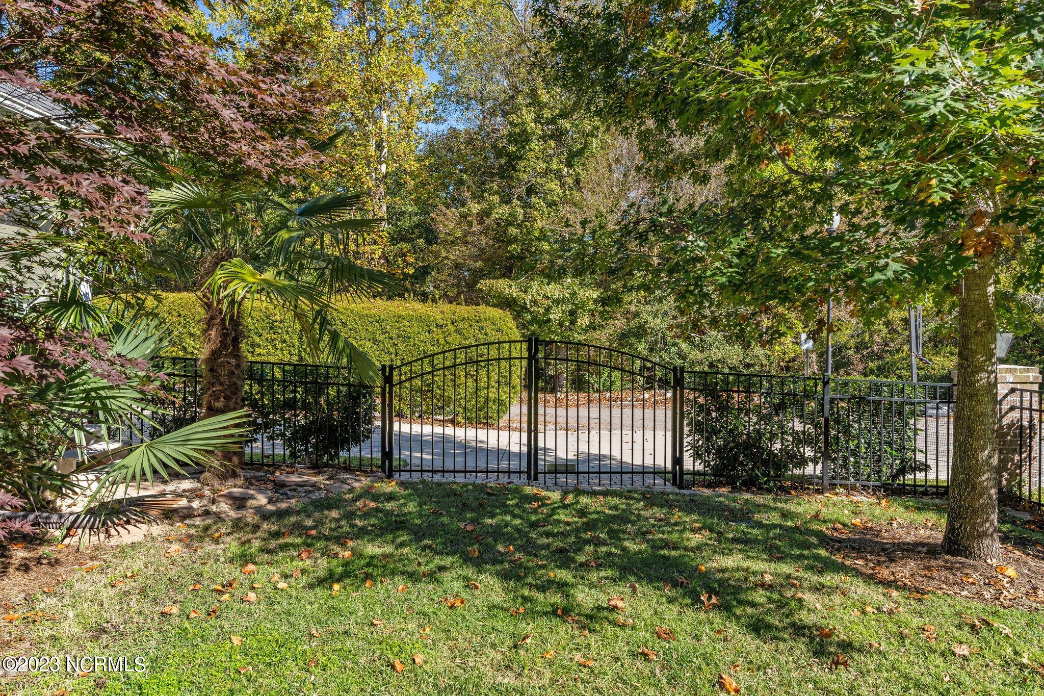 4229 Pine Hollow Drive