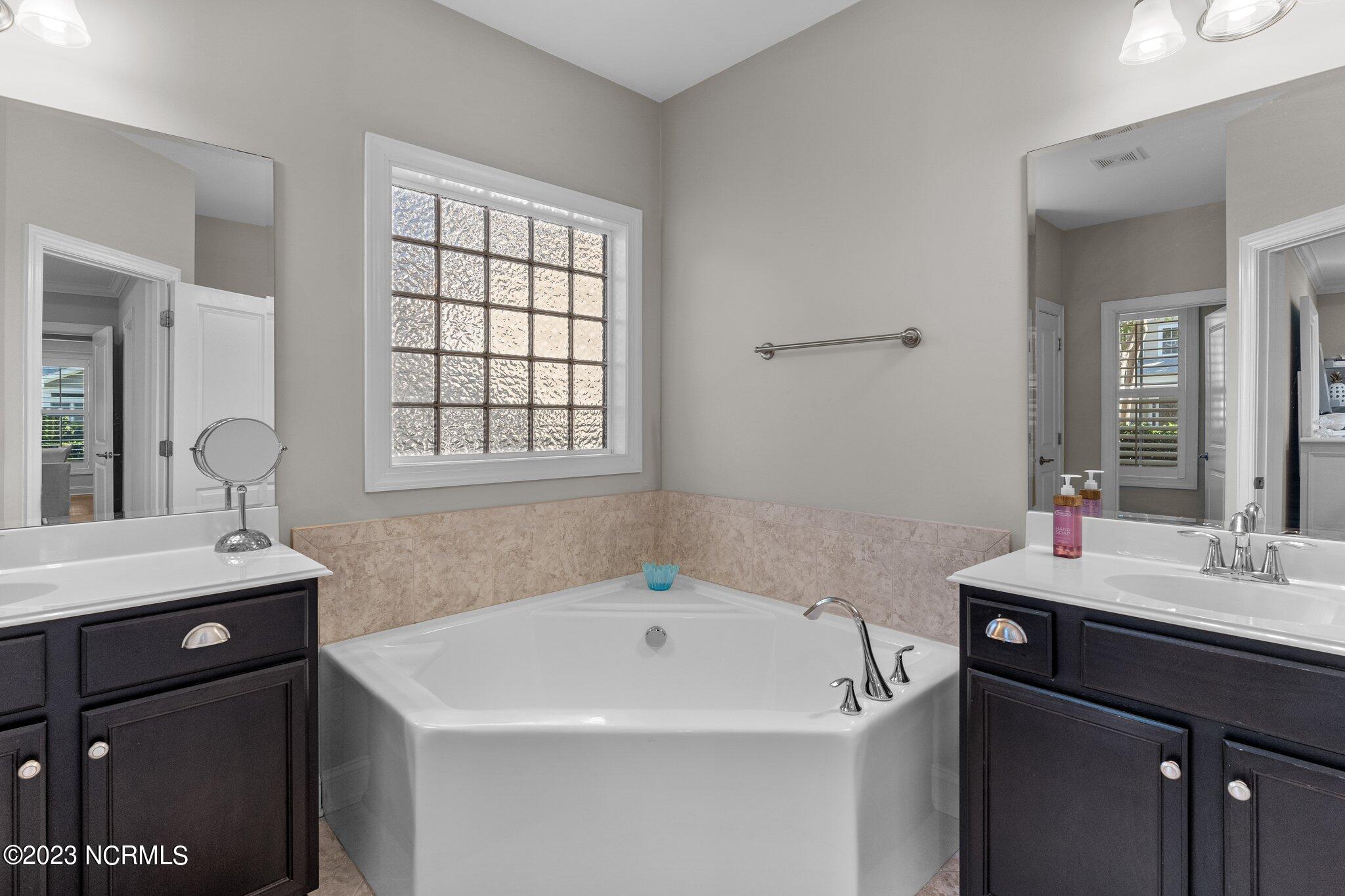 4229 Pine Hollow Drive