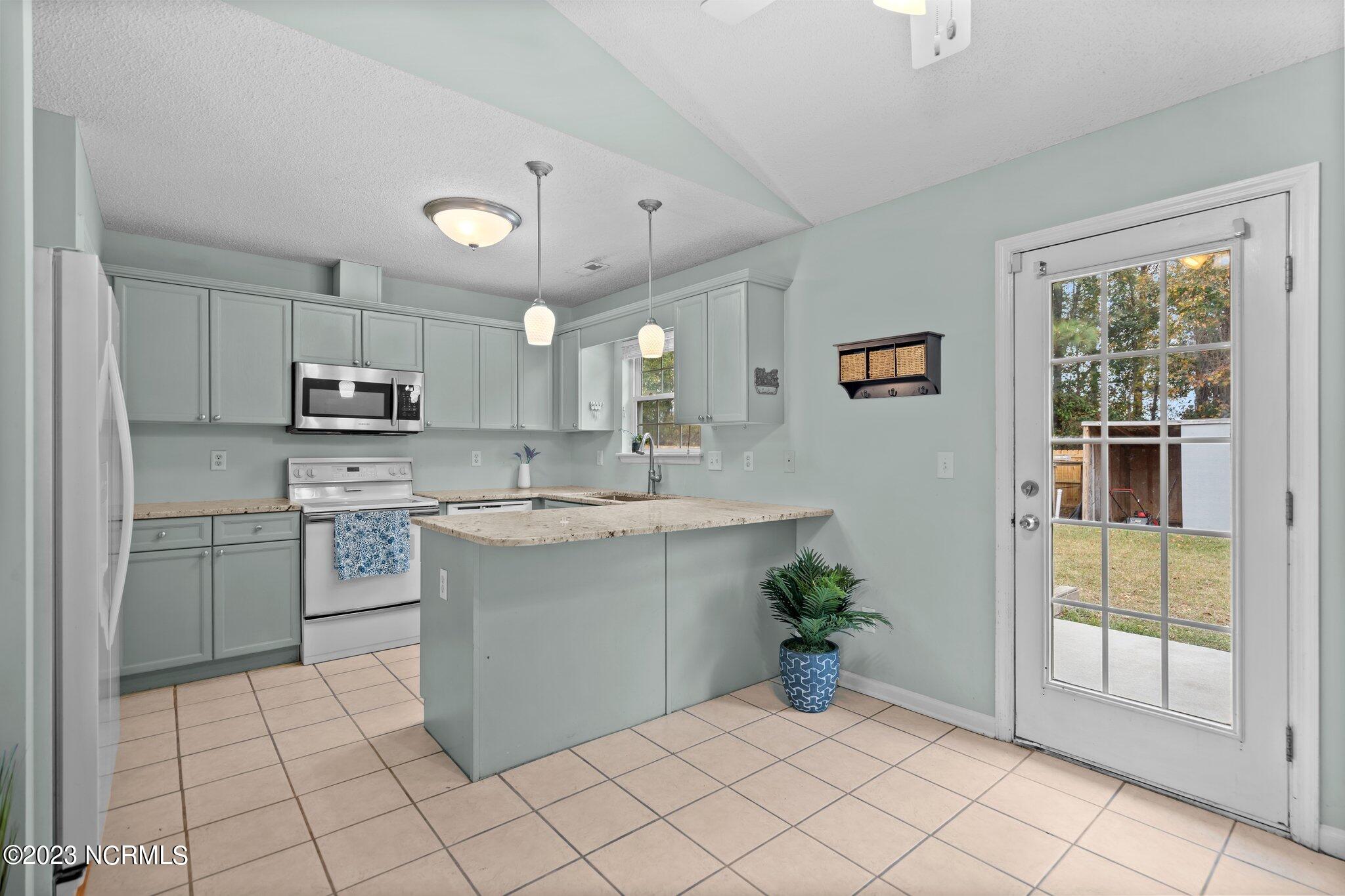 7218 Farrington Farms Drive